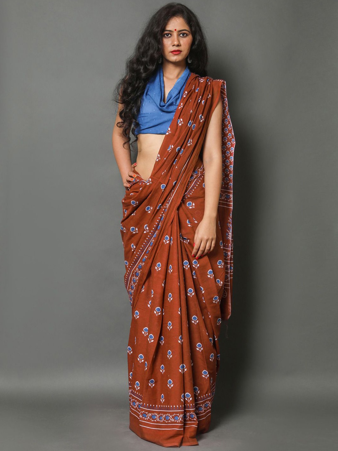 

BUTA BUTI Floral Pure Cotton Saree, Maroon