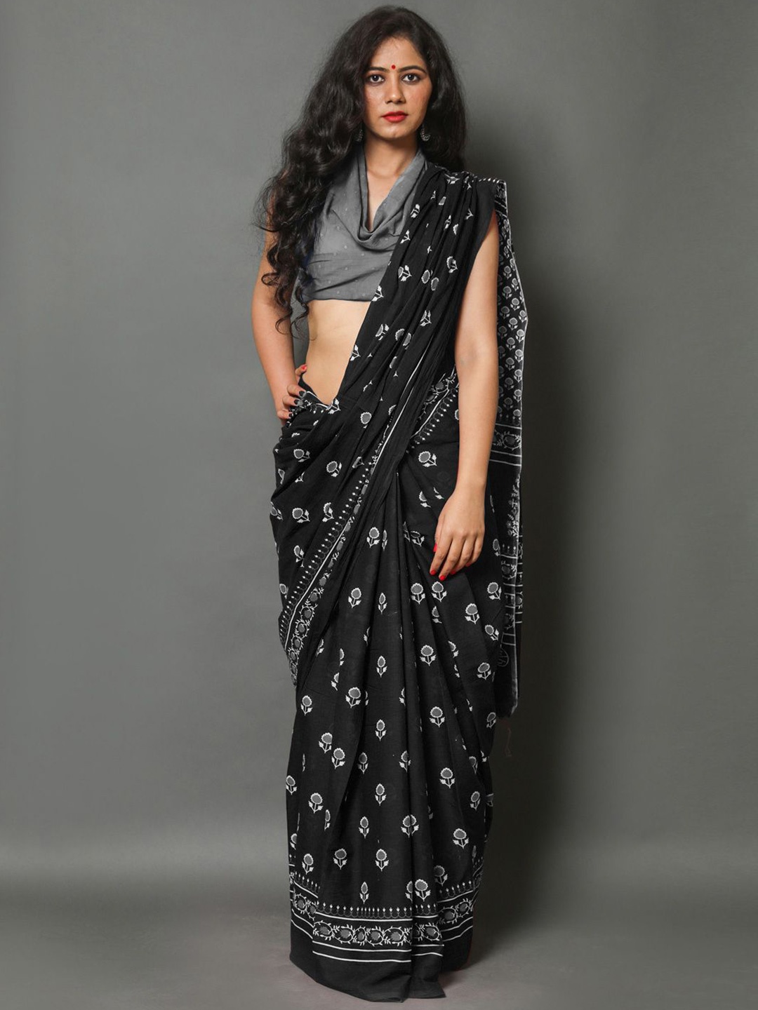 

BUTA BUTI Ethnic Motifs Printed Pure Cotton Saree, Black