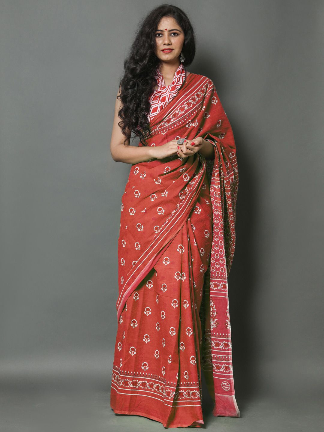 

BUTA BUTI Ethnic Motifs Printed Pure Cotton Saree, Red