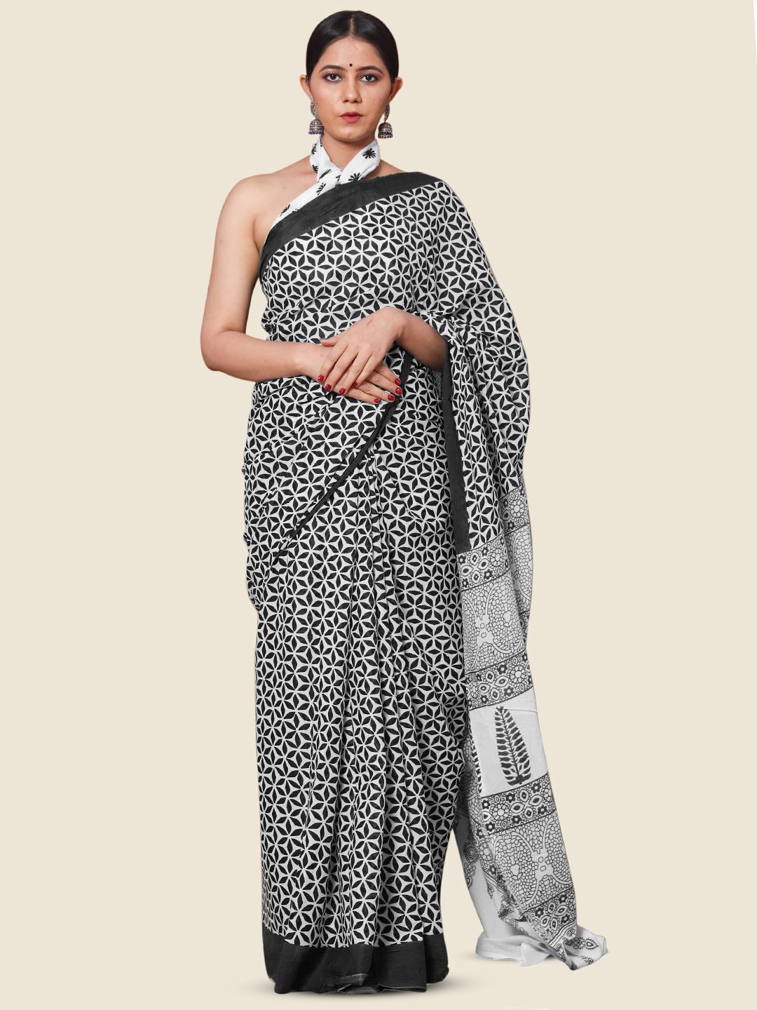 

BUTA BUTI Printed Pure Cotton Saree, Black