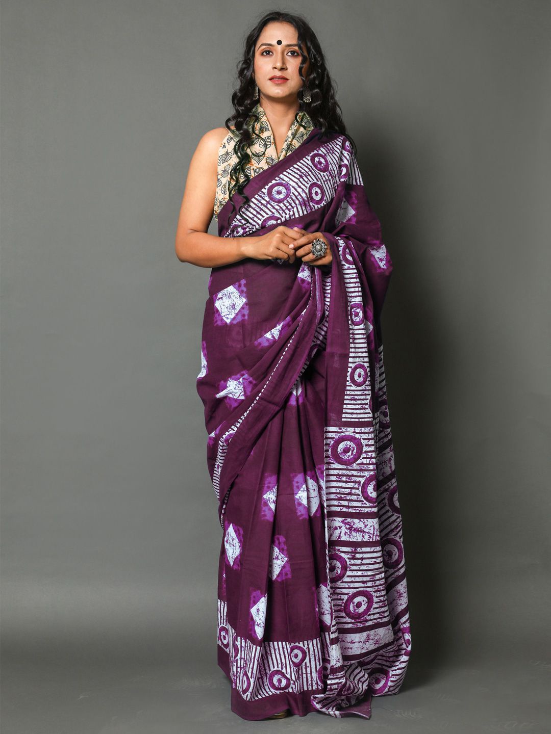 

BUTA BUTI Pure Cotton Saree, Burgundy