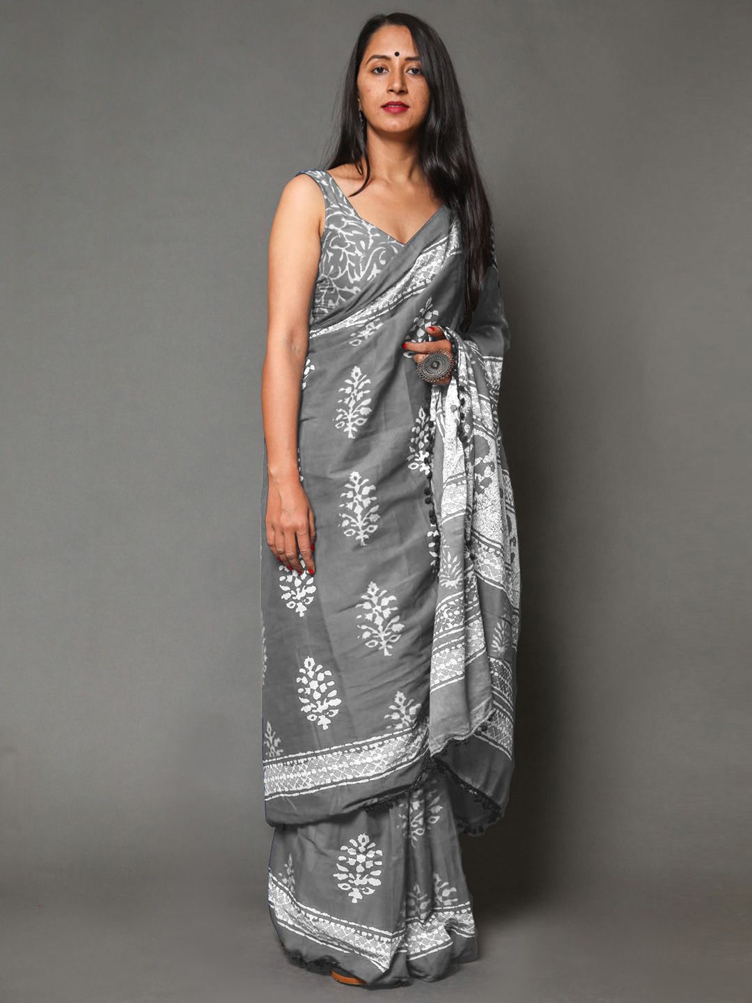 

BUTA BUTI Floral Pure Cotton Saree, Grey