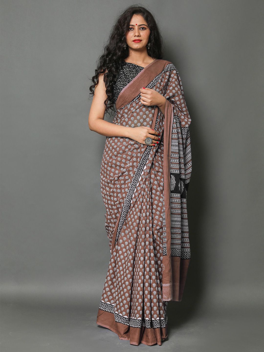 

BUTA BUTI Floral Pure Cotton Saree, Rust