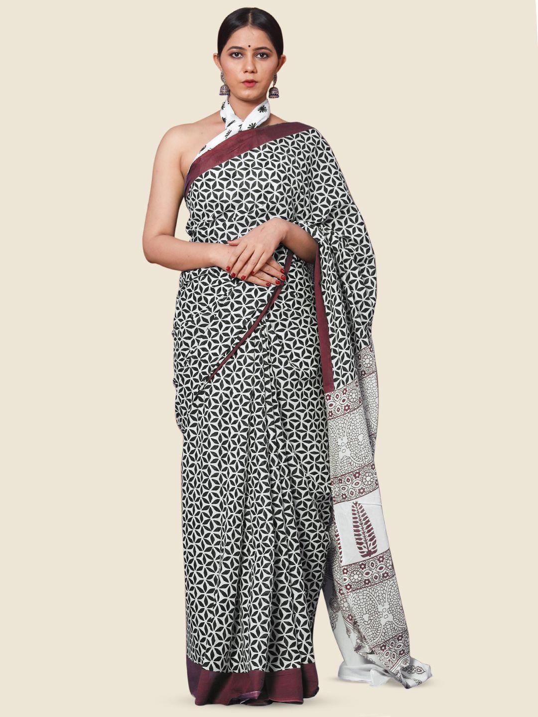 

BUTA BUTI Geometric Printed Pure Cotton Saree, Maroon