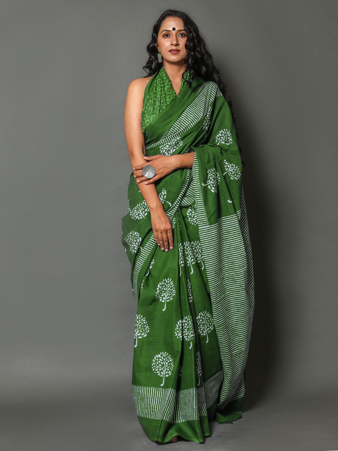 

BUTA BUTI Ethnic Motifs Printed Pure Cotton Saree, Green