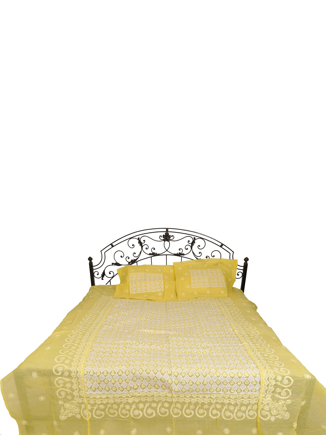 

Exotic India Cream Printed Cotton 300 TC Queen Bedsheet with 2 Pillow Covers