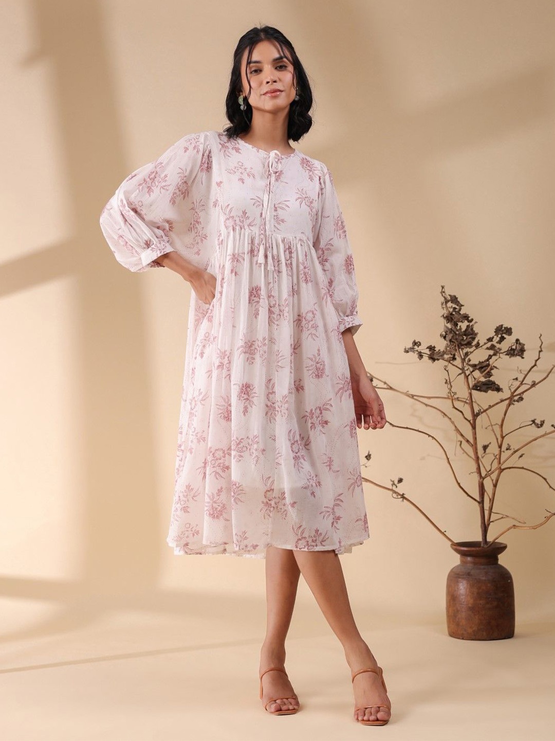 

Nyaro Women Floral Print Puff Sleeve A-Line Midi Dress, Pink