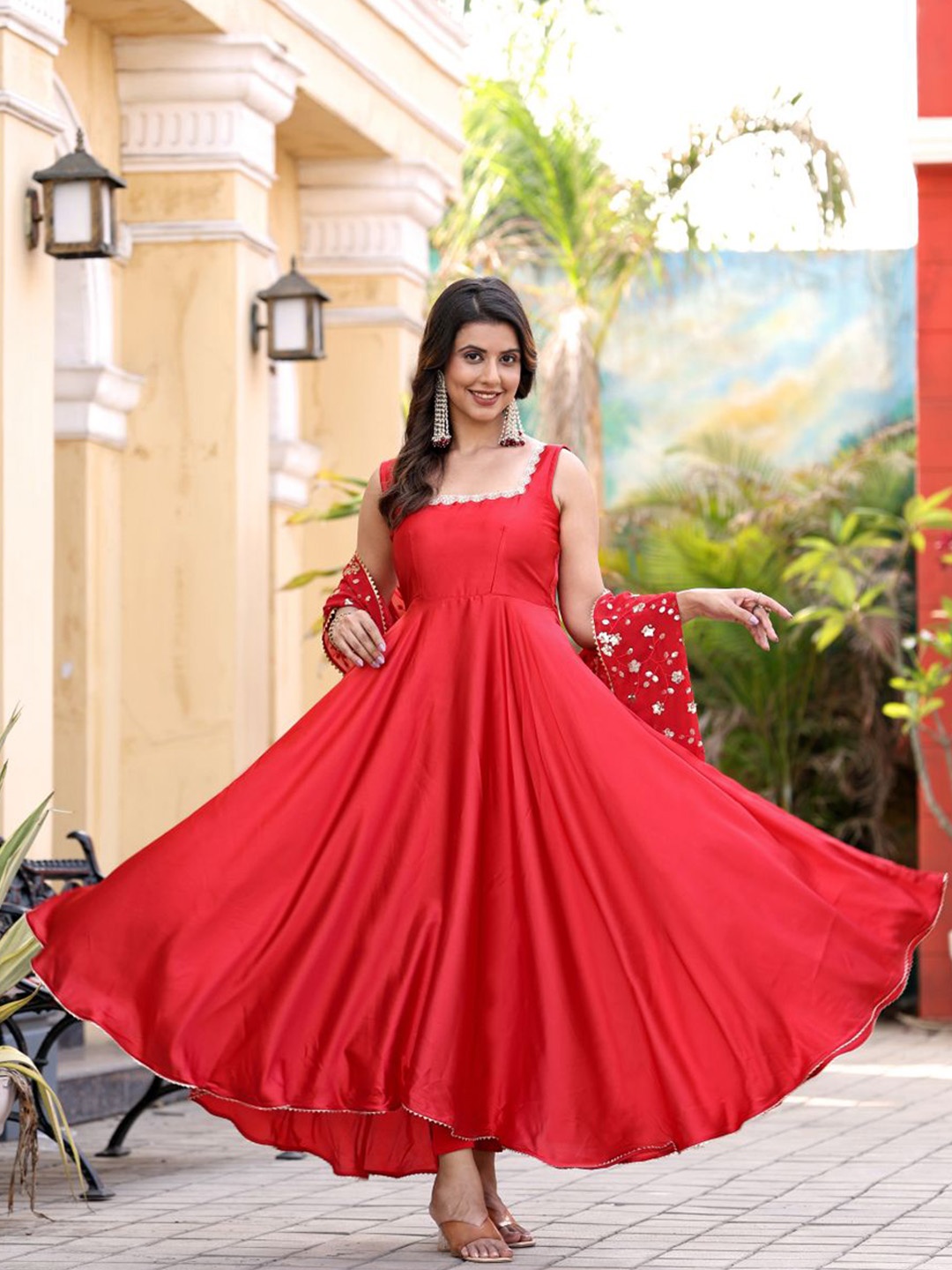 

TextileNow Flared Gown With Embroidered Dupatta & Trousers, Red