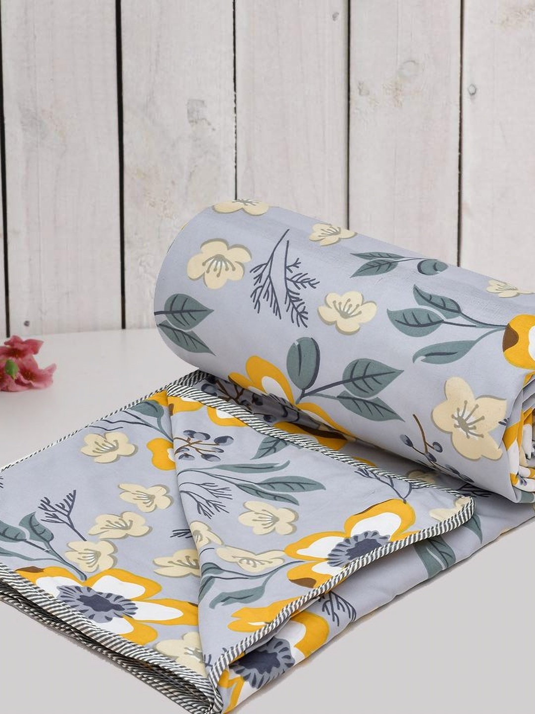 

RRC Grey Floral Printed Microfiber Cotton Reversile AC Room 120 GSM Single Bed Dohar