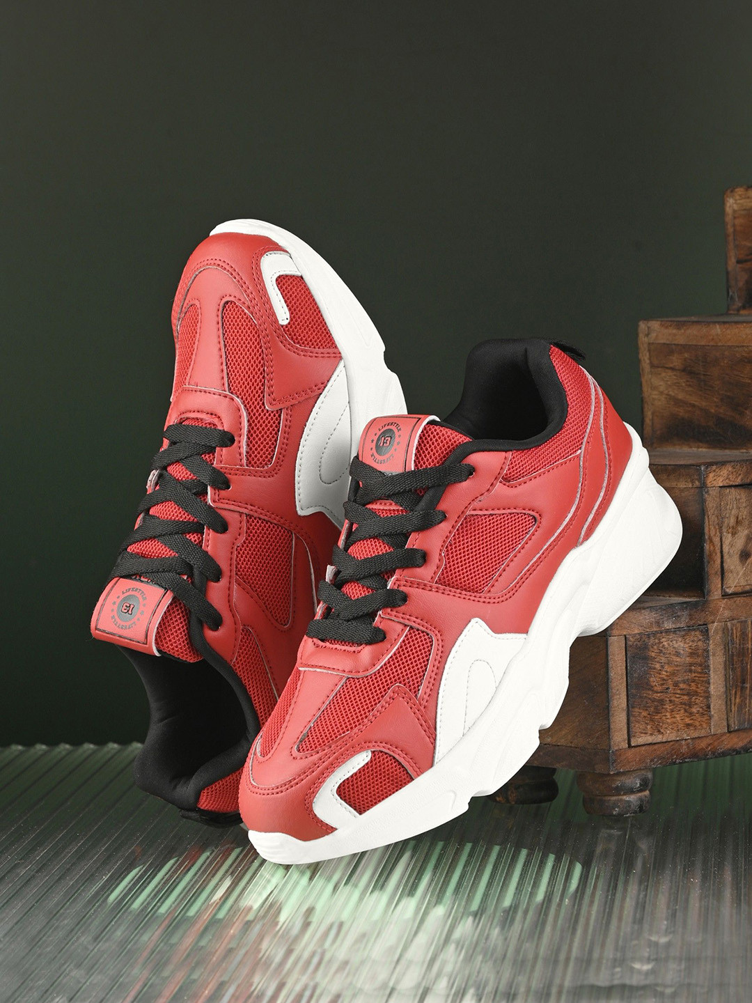 

HRX by Hrithik Roshan Women Red Round Toe Comfort Insole Mesh Sneakers