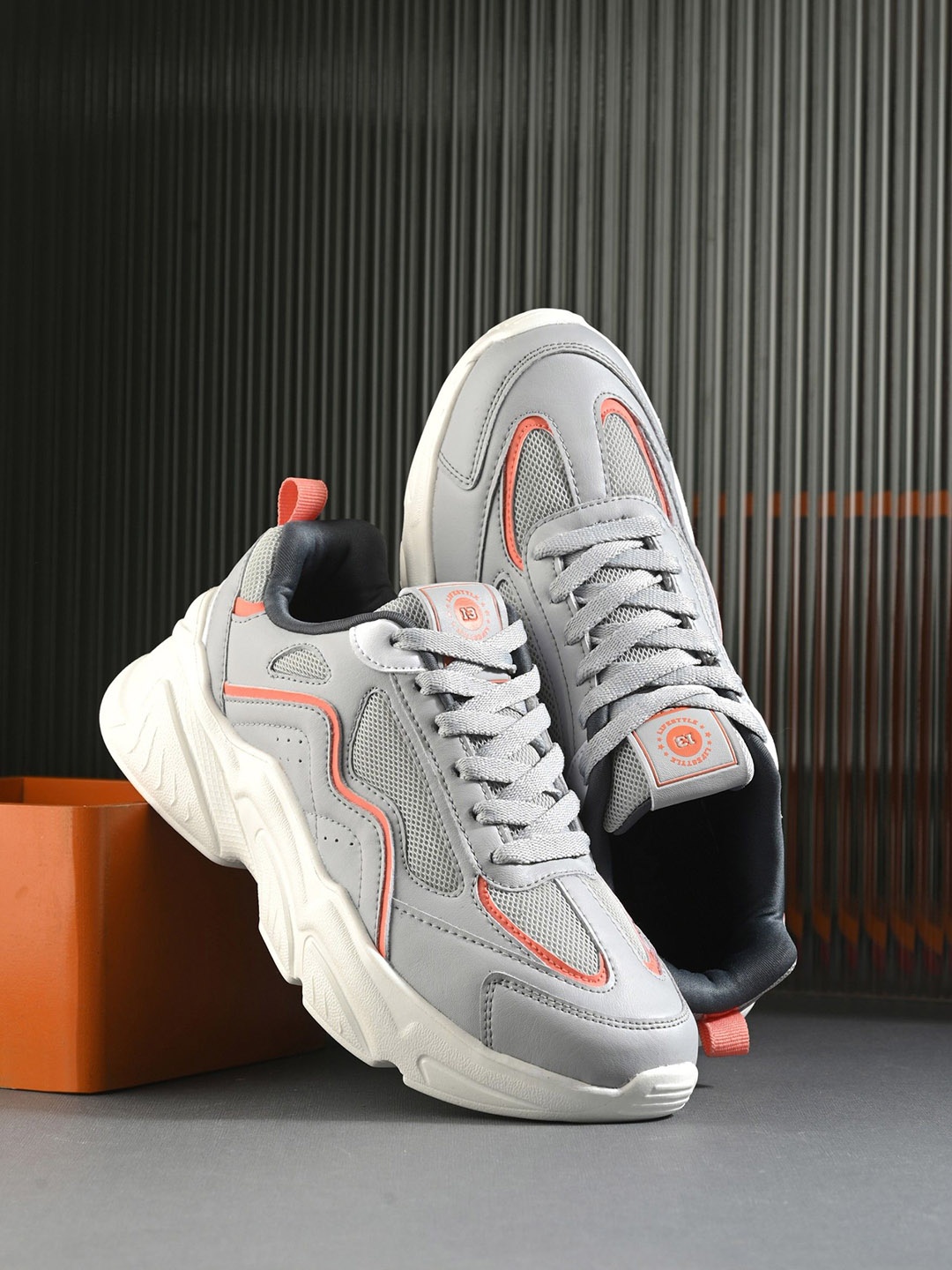 

HRX by Hrithik Roshan Women Grey Round Toe Comfort Insole Mesh Sneakers