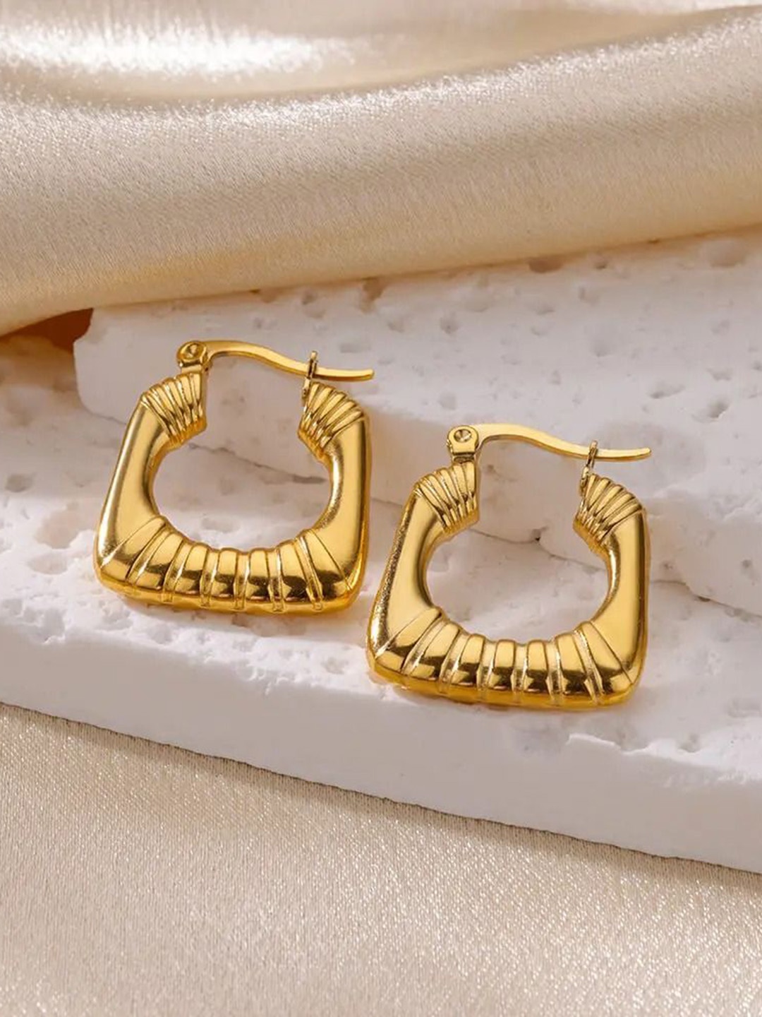 

VIEN Gold-Plated Stainless Steel Geometric Shaped Drop Earrings