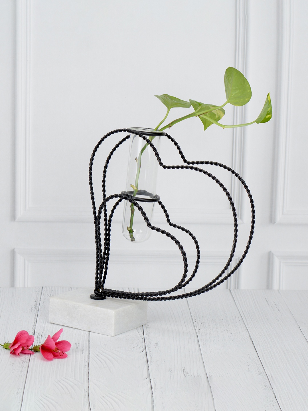 

Maison Black & White Metal Heart Test Tube Bud Vase Planter