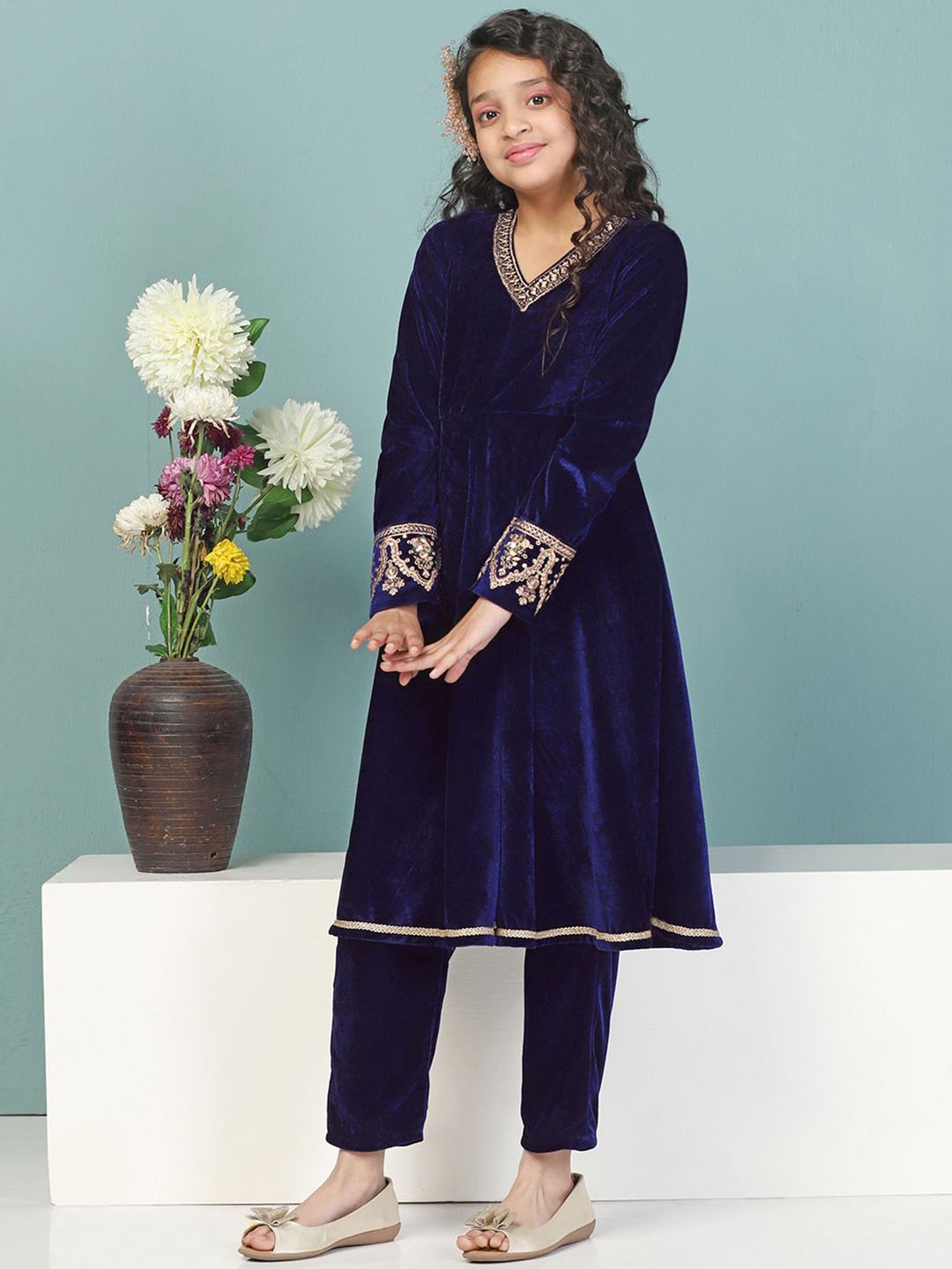 

FASHION DREAM Girls Floral Yoke Design Velvet A-Line Kurta With Trouser, Navy blue
