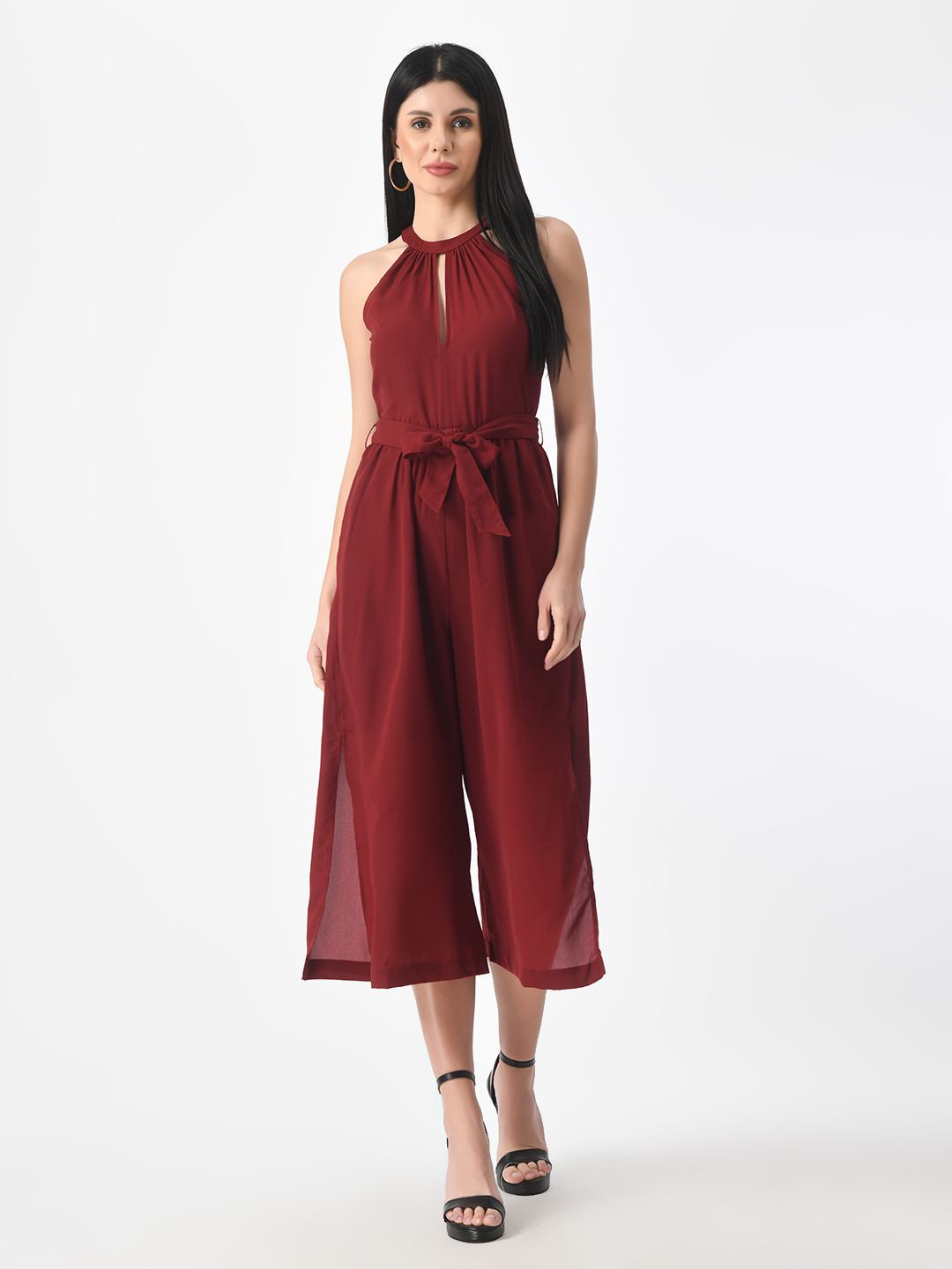 

Tushita Halter Neck Sleeveless Capri Jumpsuit, Maroon