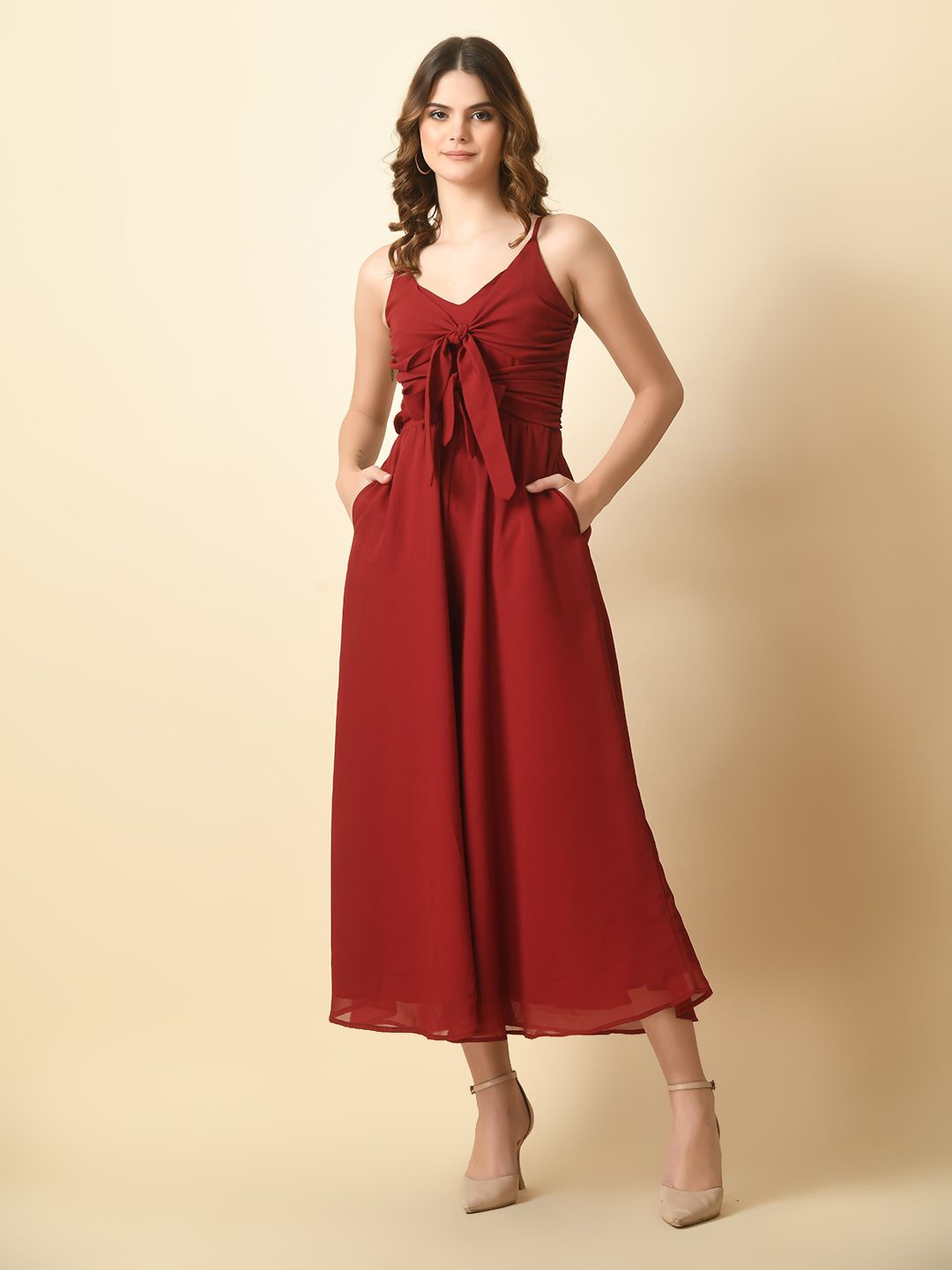 

Tushita Shoulder Straps Basic Jumpsuit, Maroon