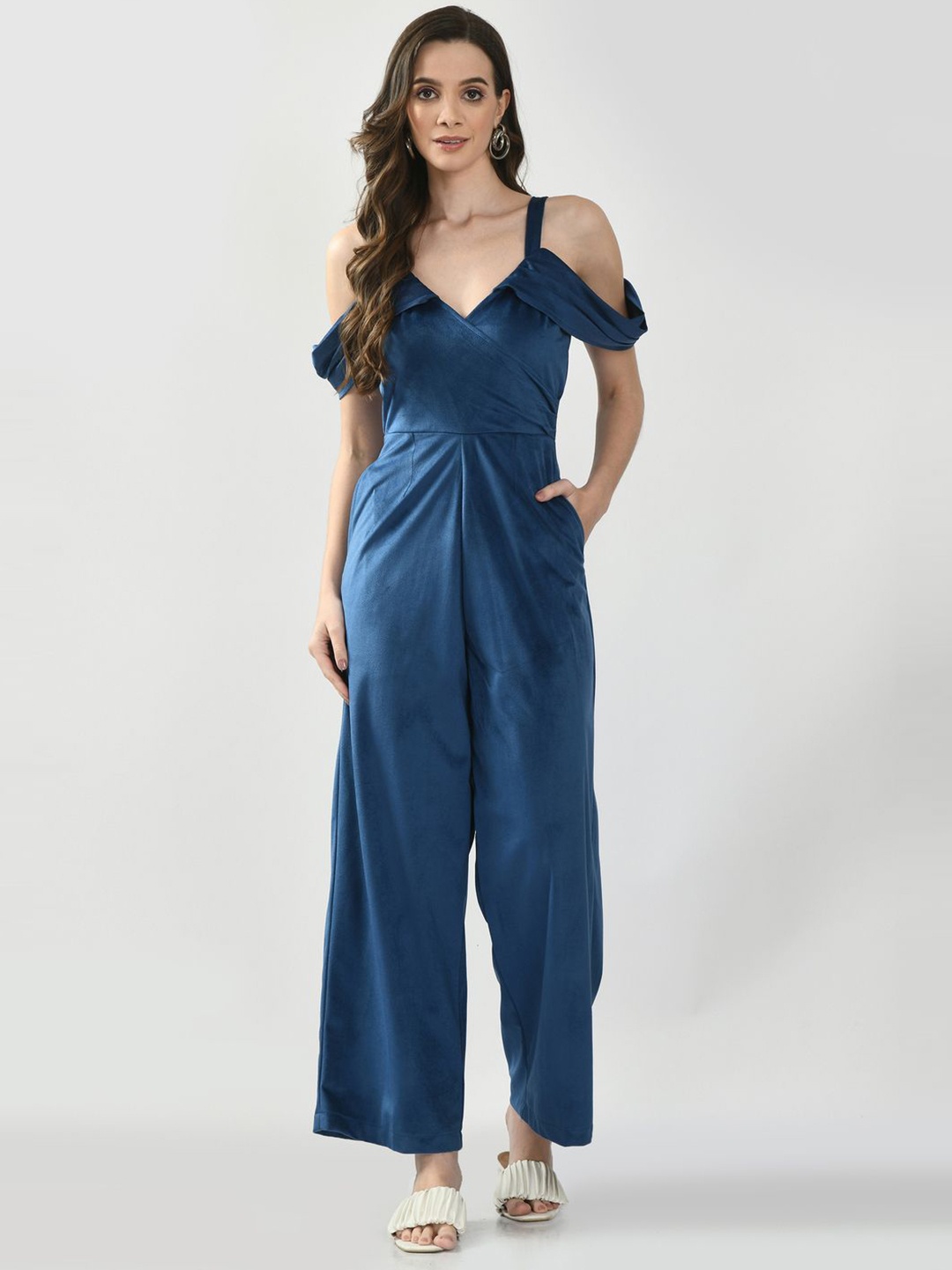 

Tushita Shoulder Straps Cold Shoulder Sleeves Velvet Jumpsuit, Blue