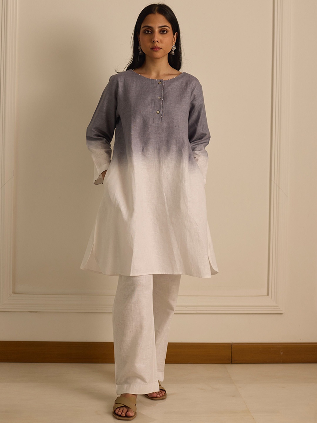 

VASSTRAM Ombre Printed Round Neck Linen Top With Trouser, Grey