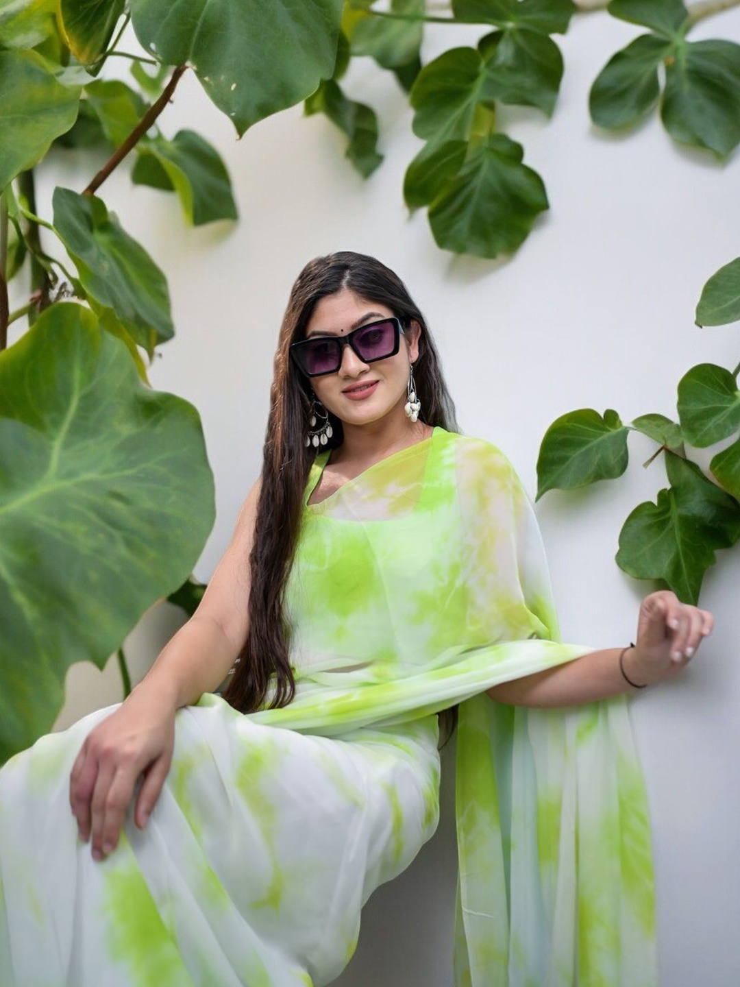 

Vastrasky Global Tie & Dye Organza Saree, Green