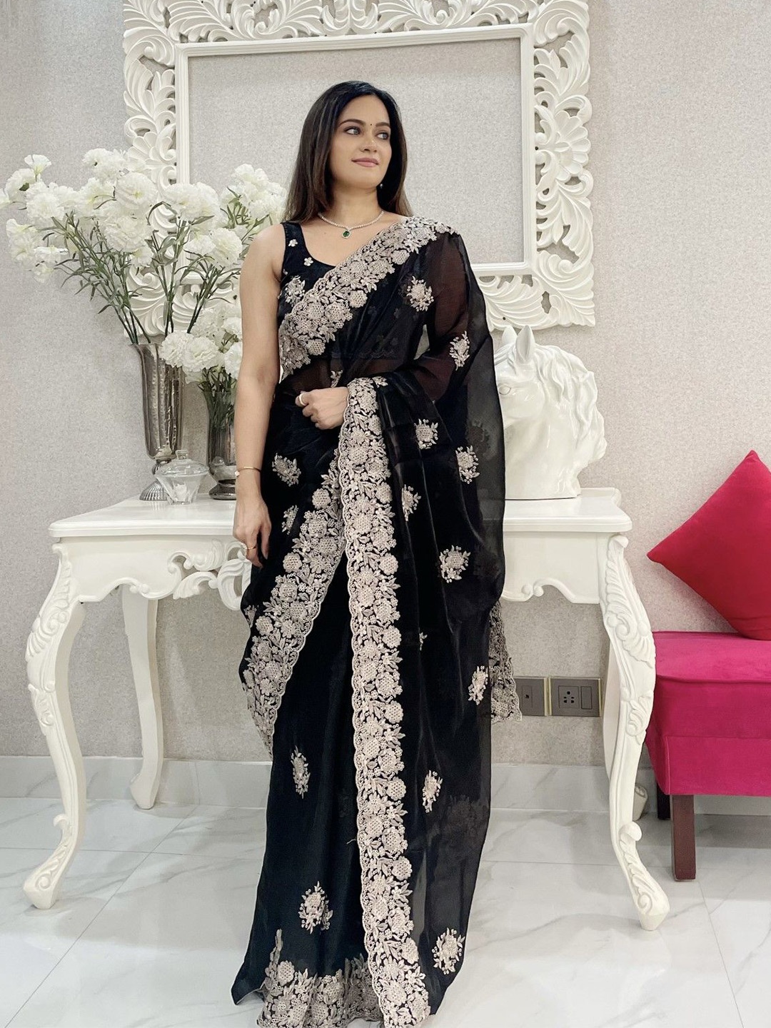 

LeeliPeeri Designer Ethnic Motifs Embroidered Saree, Black