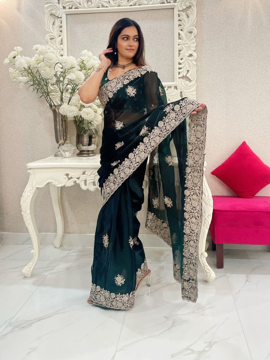 

LeeliPeeri Designer Ethnic Motifs Embroidered Saree, Green