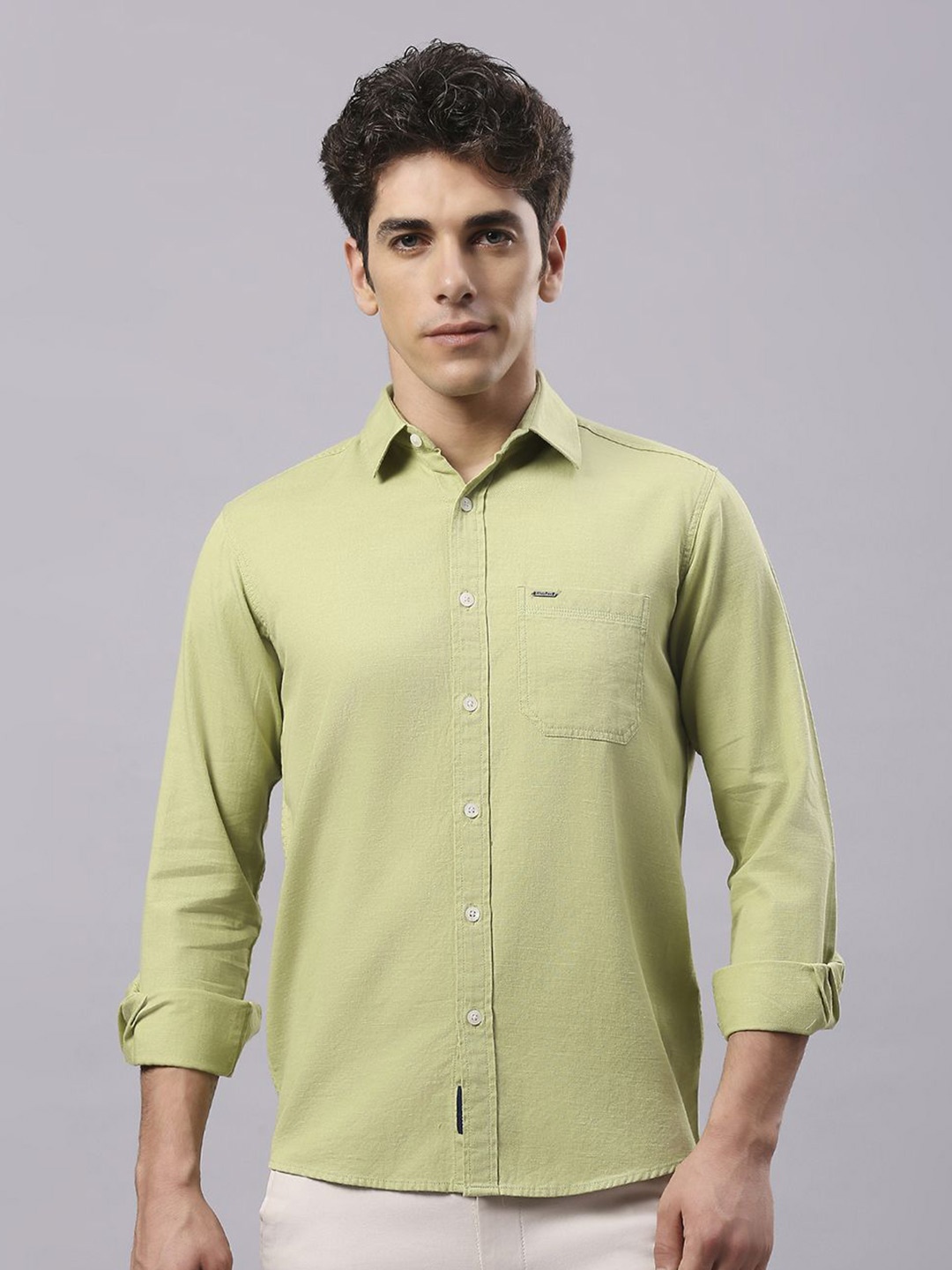 

Klub Fox Men Solid Casual Slim Fit Shirt, Green