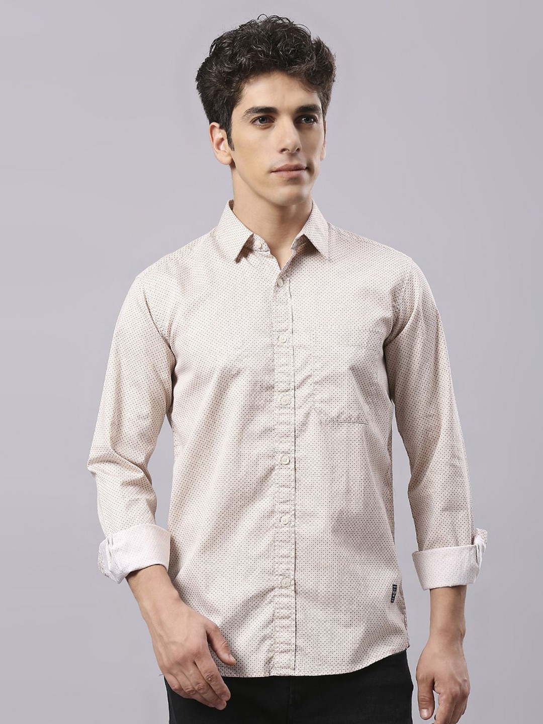 

Klub Fox Men Printed Casual Slim Fit Shirt, Beige