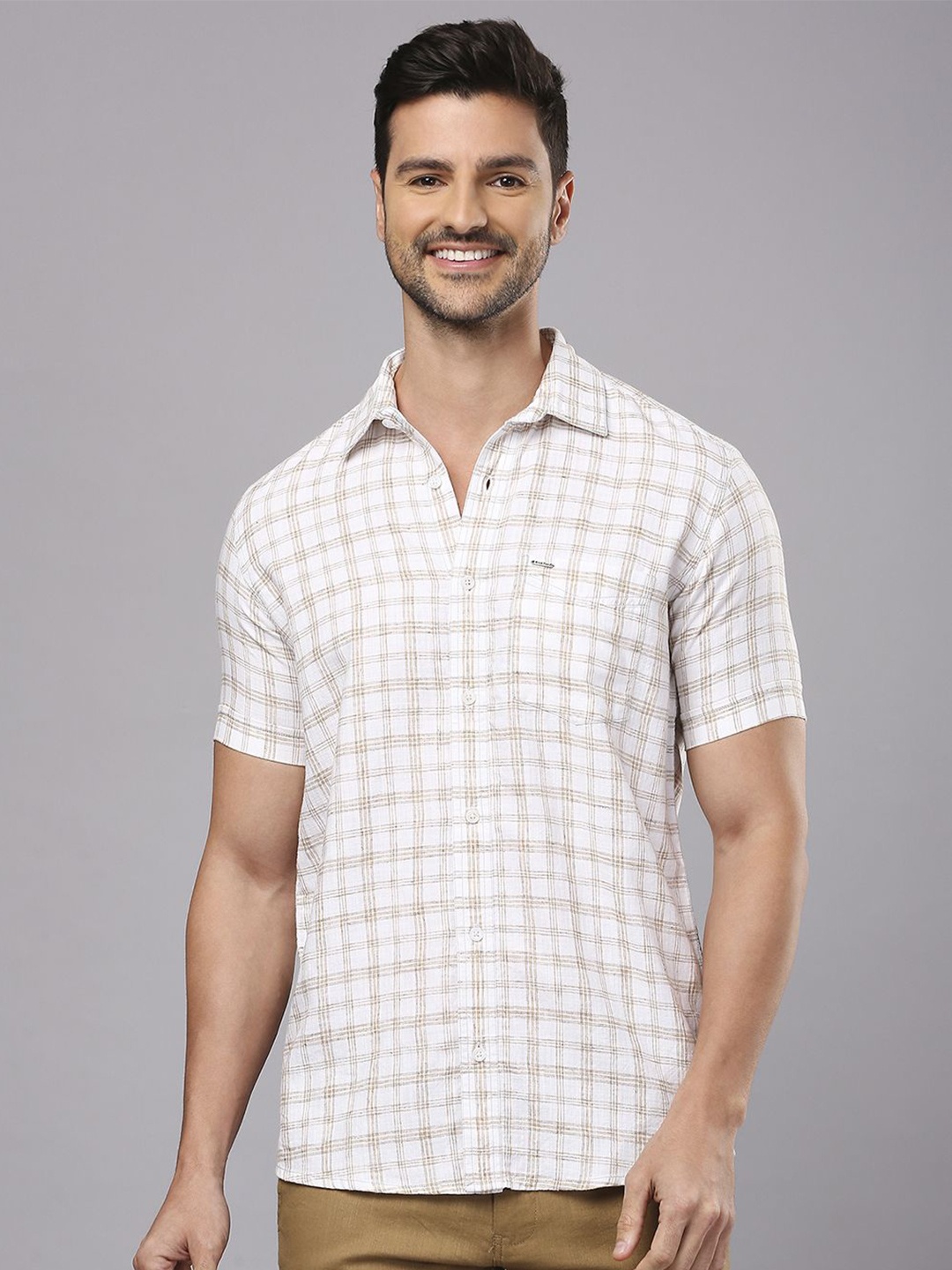 

Klub Fox Men Slim Fit Opaque Checked Casual Shirt, Beige