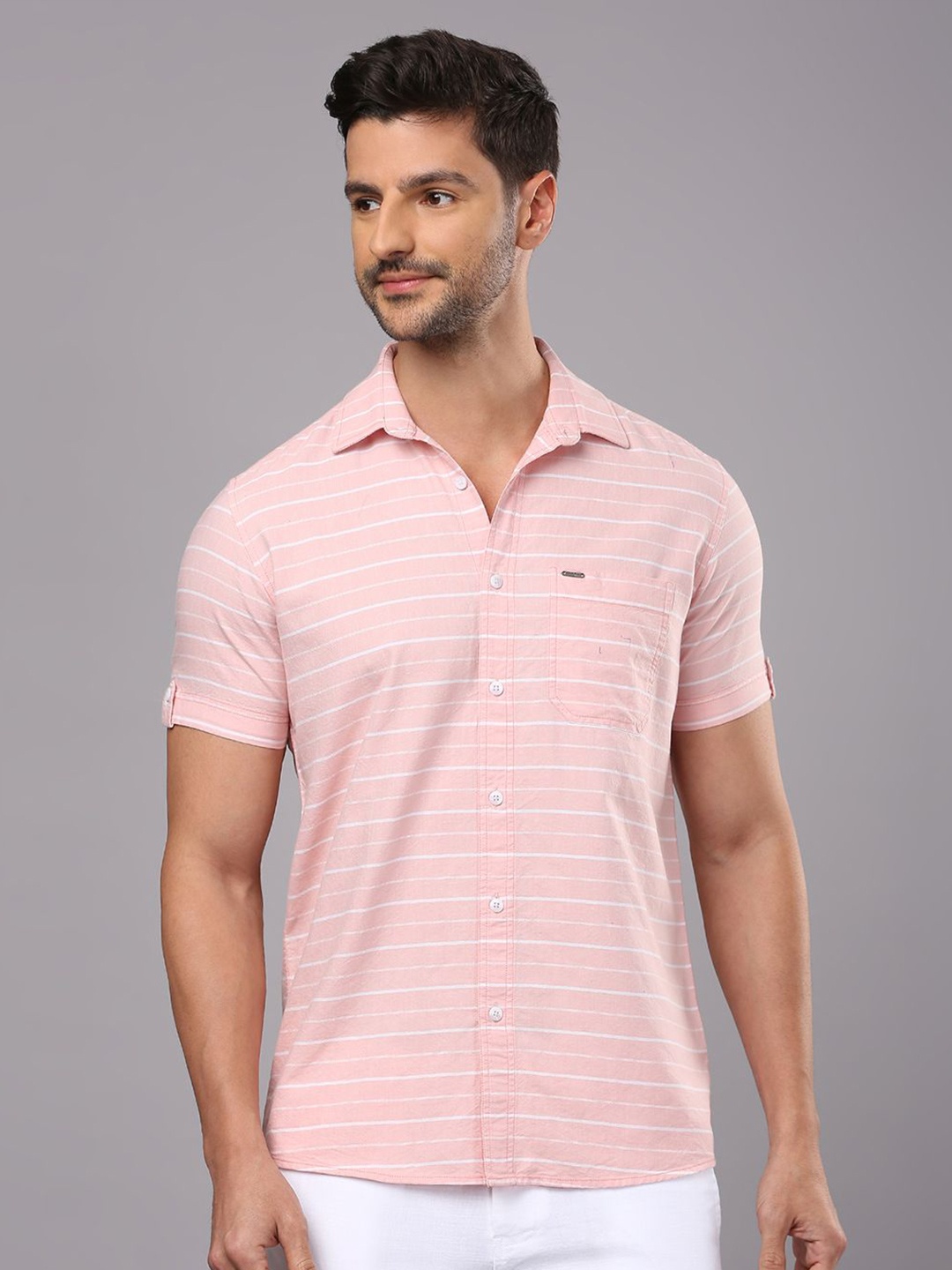 

Klub Fox Men Stripes Casual Slim Fit Shirt, Peach