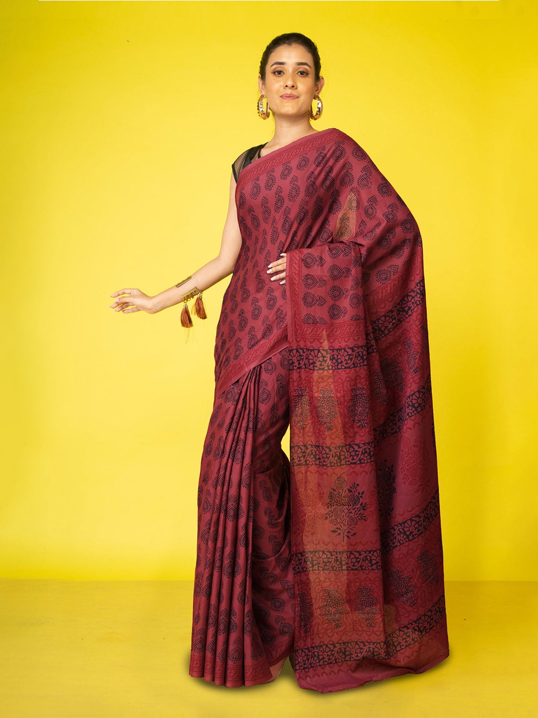 

Unnati Silks Printed Handloom Bagh Saree With Blouse Piece, Brown