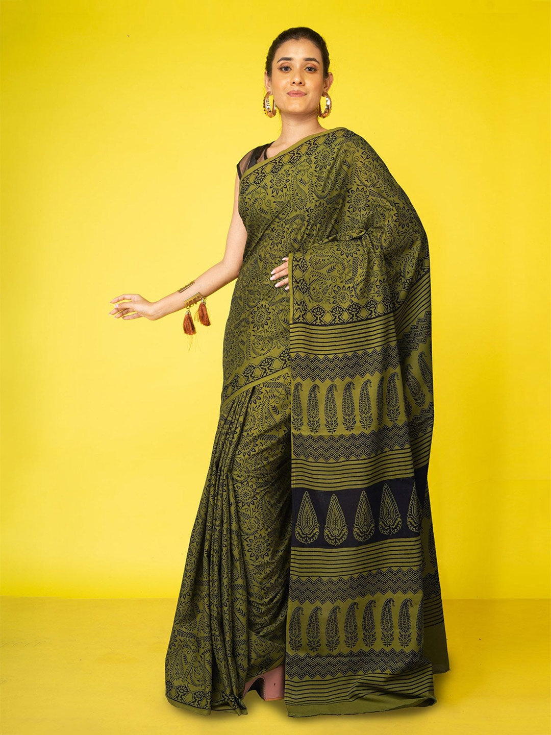 

Unnati Silks Printed Bagh Handloom Bagh Saree, Green