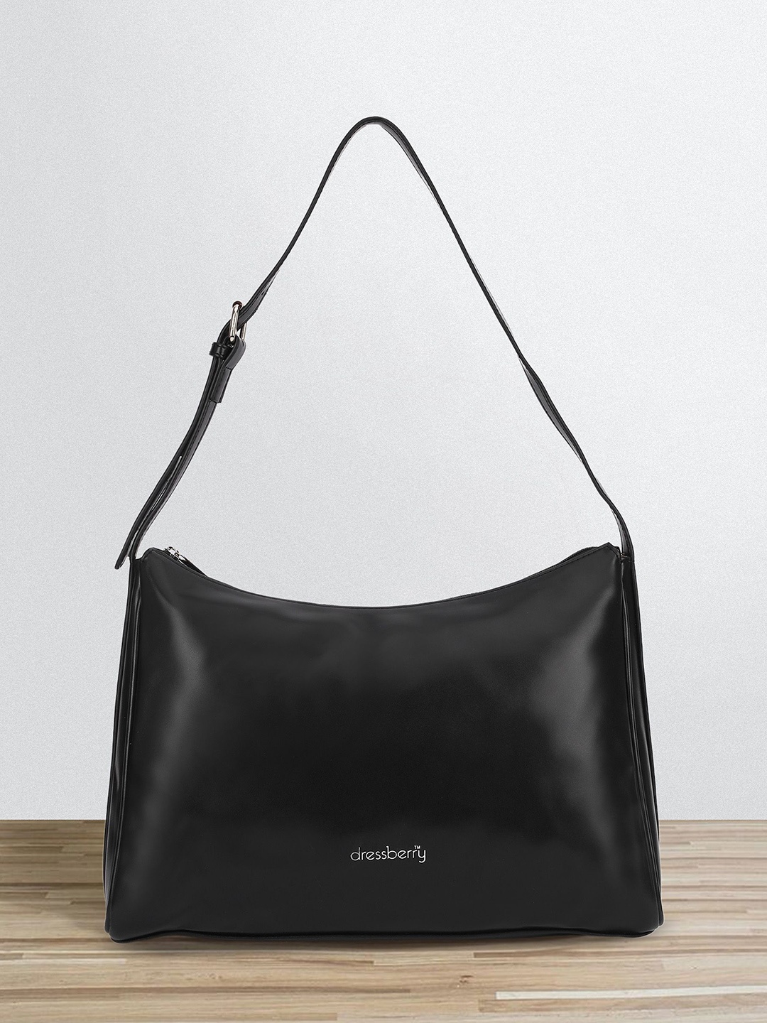 

DressBerry Structured Shoulder Bag, Black