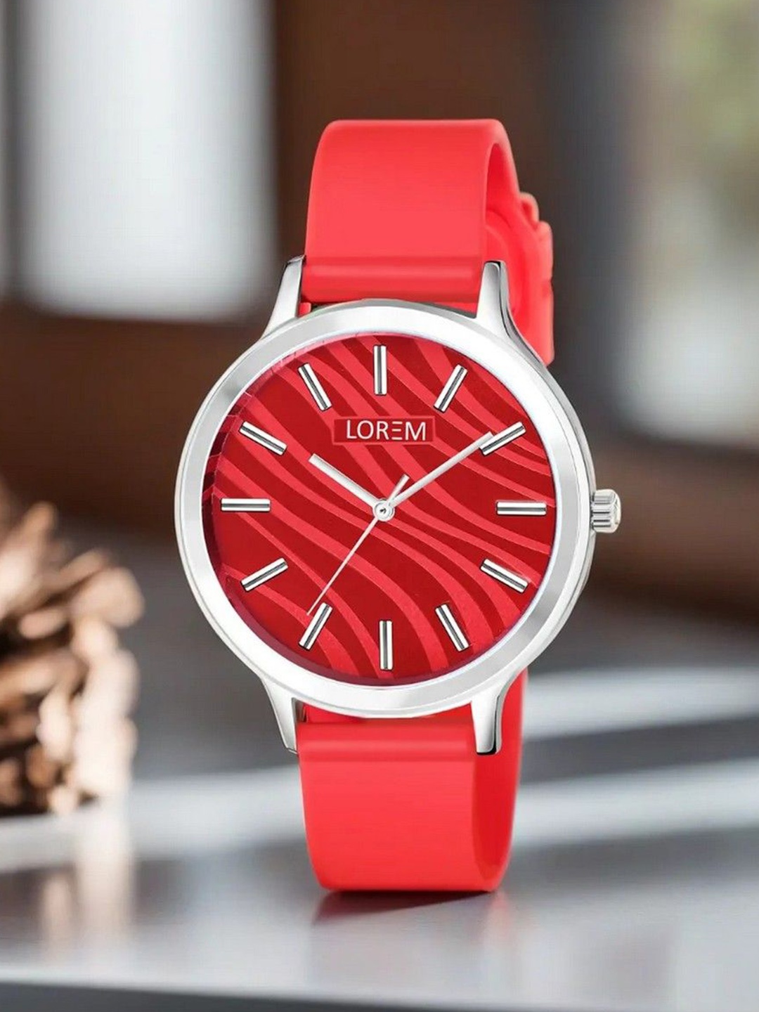 

LOREM Women Dial & Silicon Straps Analogue Watch LR349-B, Red