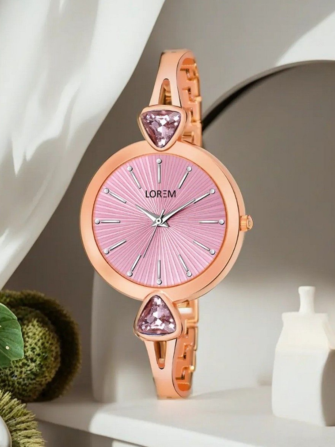

LOREM Women Dial & Stainless Steel Bracelet Style Straps Analogue Watch LR277-A, Rose gold