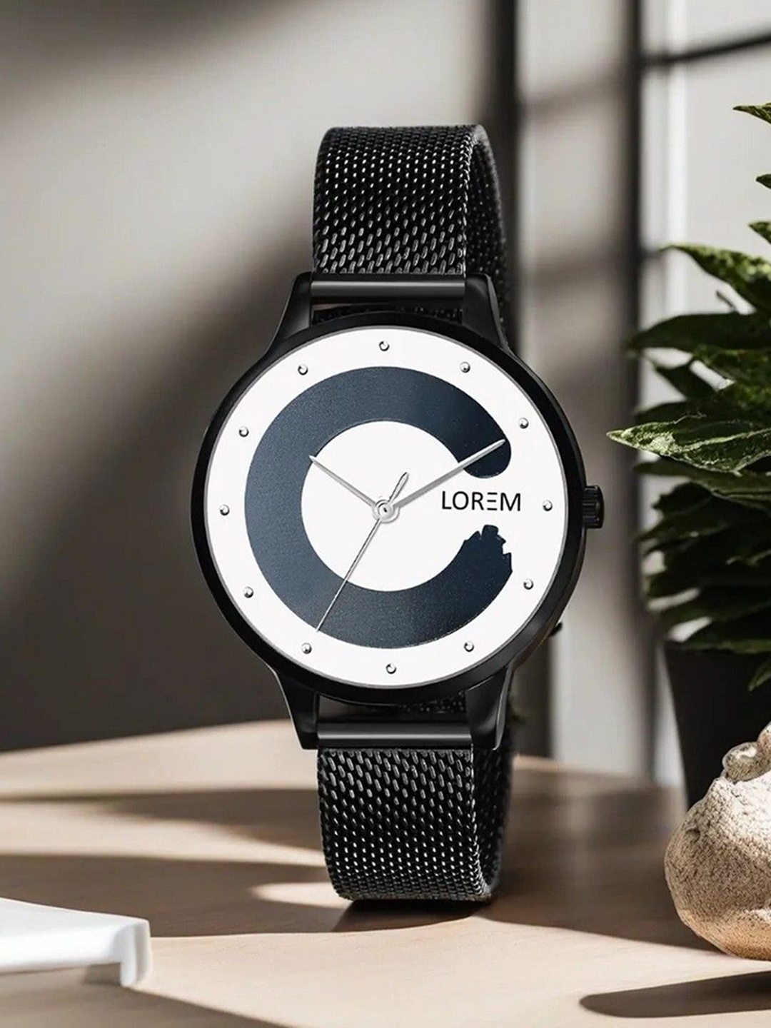 

LOREM Women Dial & Stainless Steel Bracelet Style Straps Analogue Watch LR357-B, White
