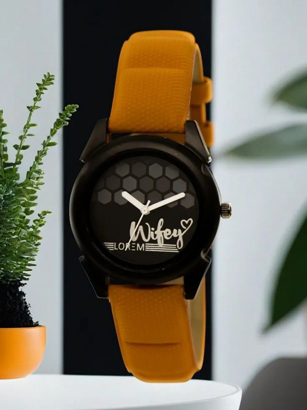 

LOREM Women Dial & Straps Digital Watch LR235-A, Orange