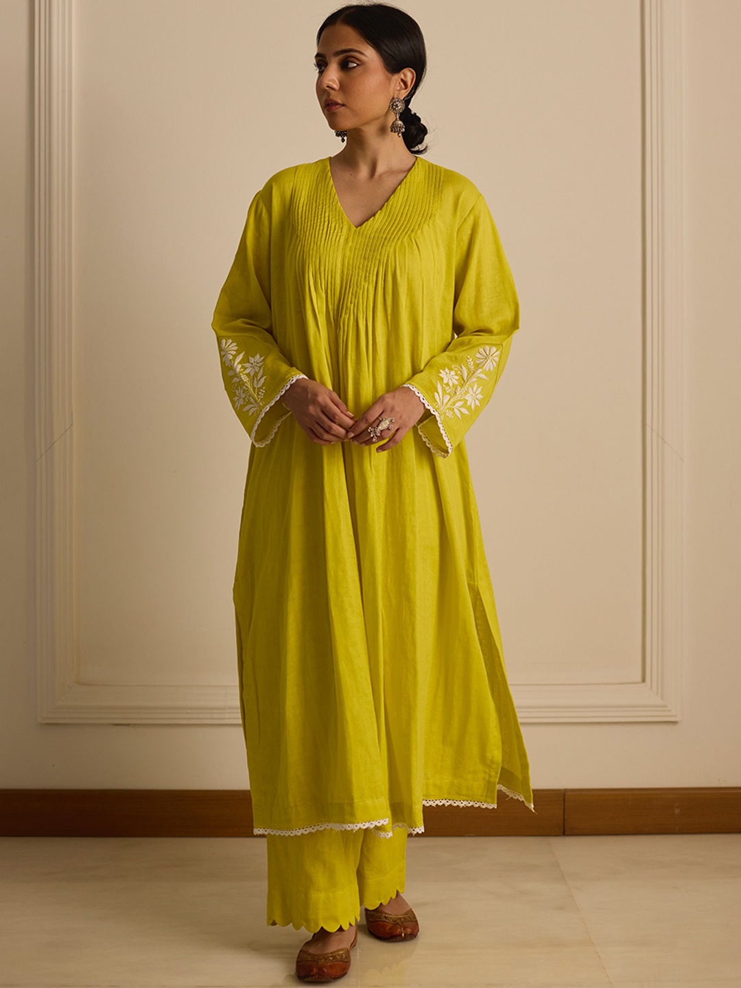 

VASSTRAM V-Neck Long Sleeves Straight Thread Work Pure Cotton A-Line Pleated Kurta, Yellow