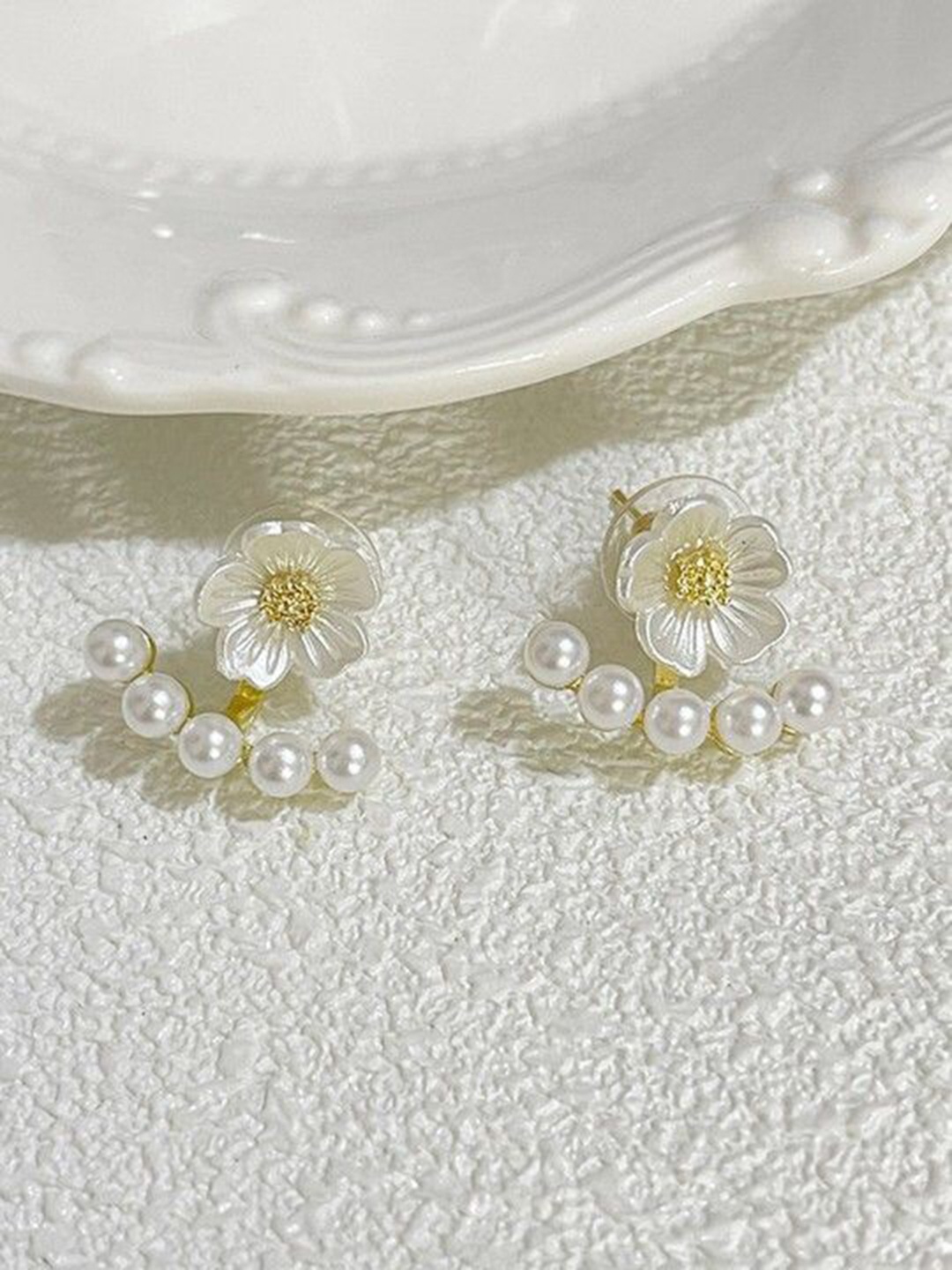 

Xivir Floral Stone Studded Earrings, White