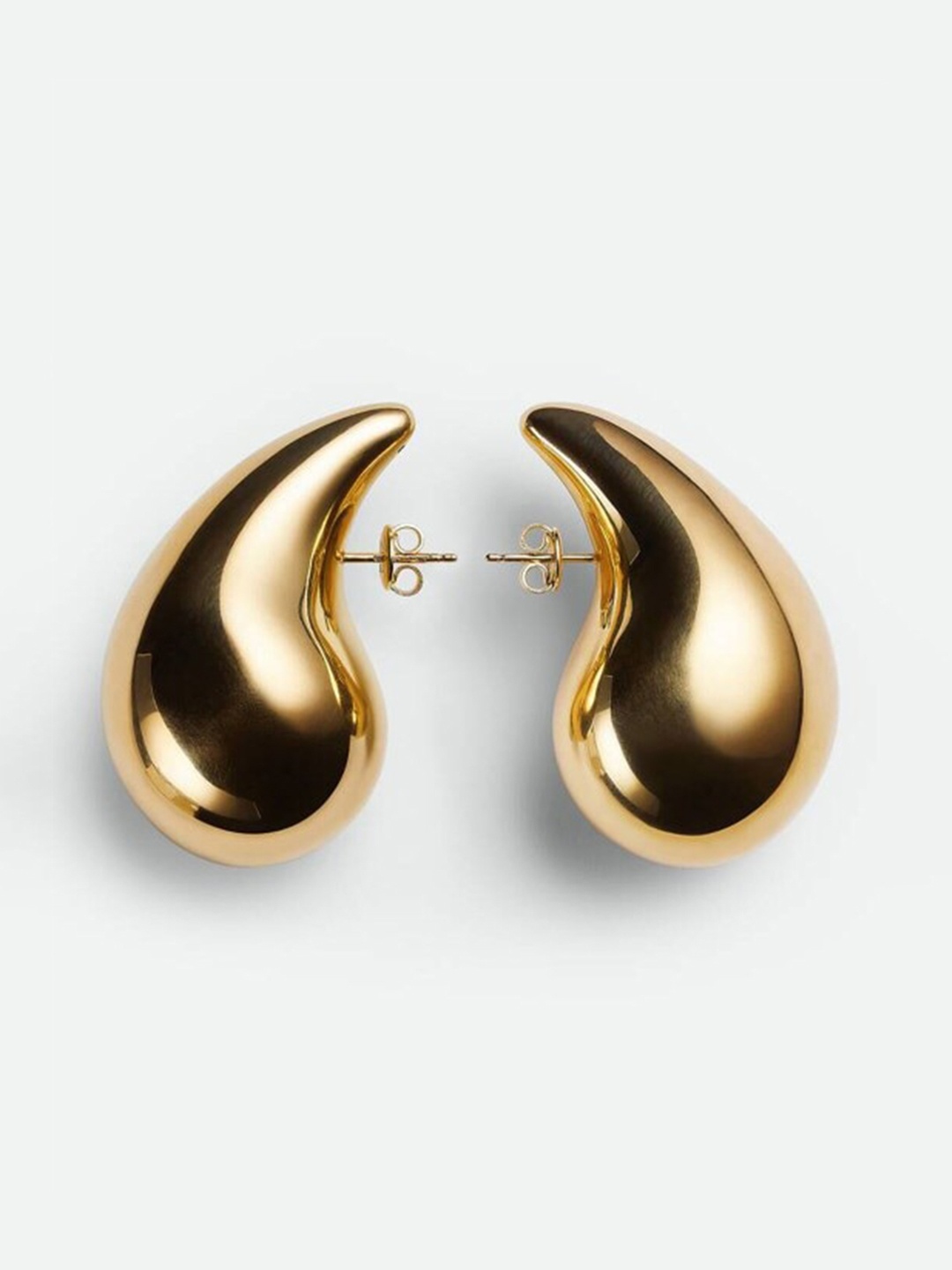 

Xivir Gold-Plated Teardrop Shaped Studded Earrings