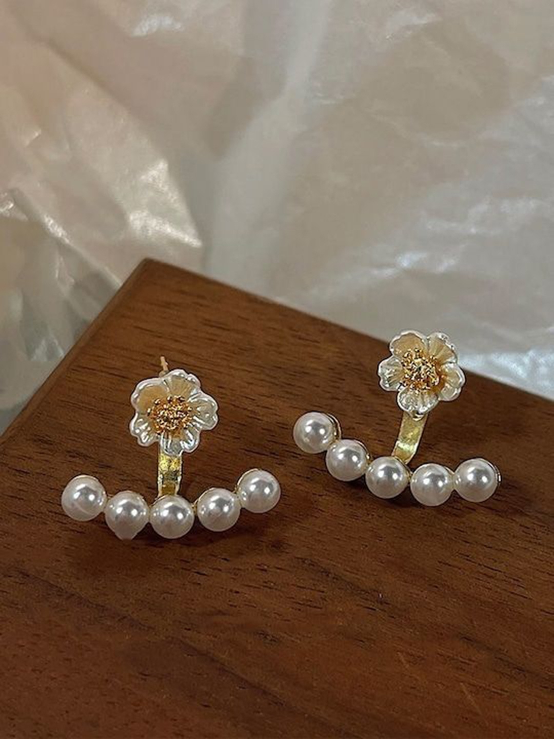 

Xivir Floral Gold-Plated Floral Artificial Beads Studded Earrings