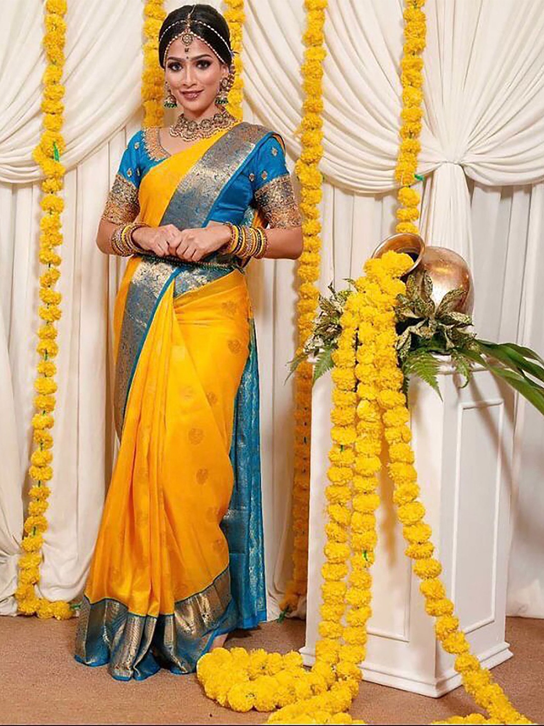 

Anjaneya Sarees Ethnic Motifs Zari Banarasi Saree, Yellow