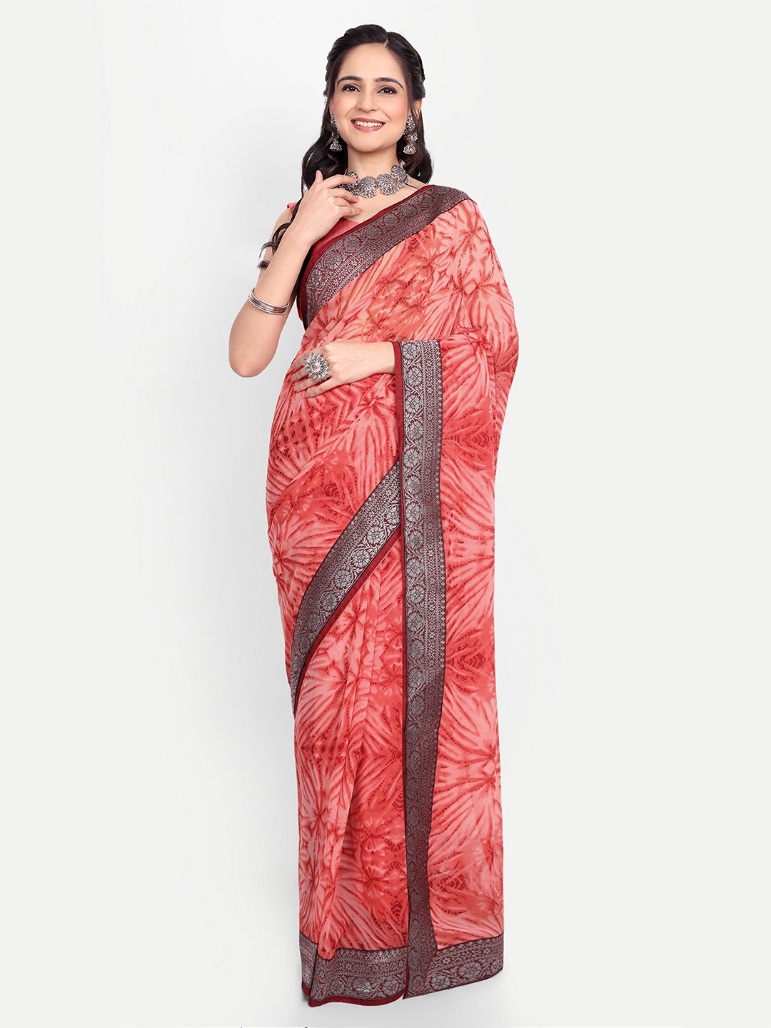 

The Textile Hub Woven Design Printed Zari Saree, Red