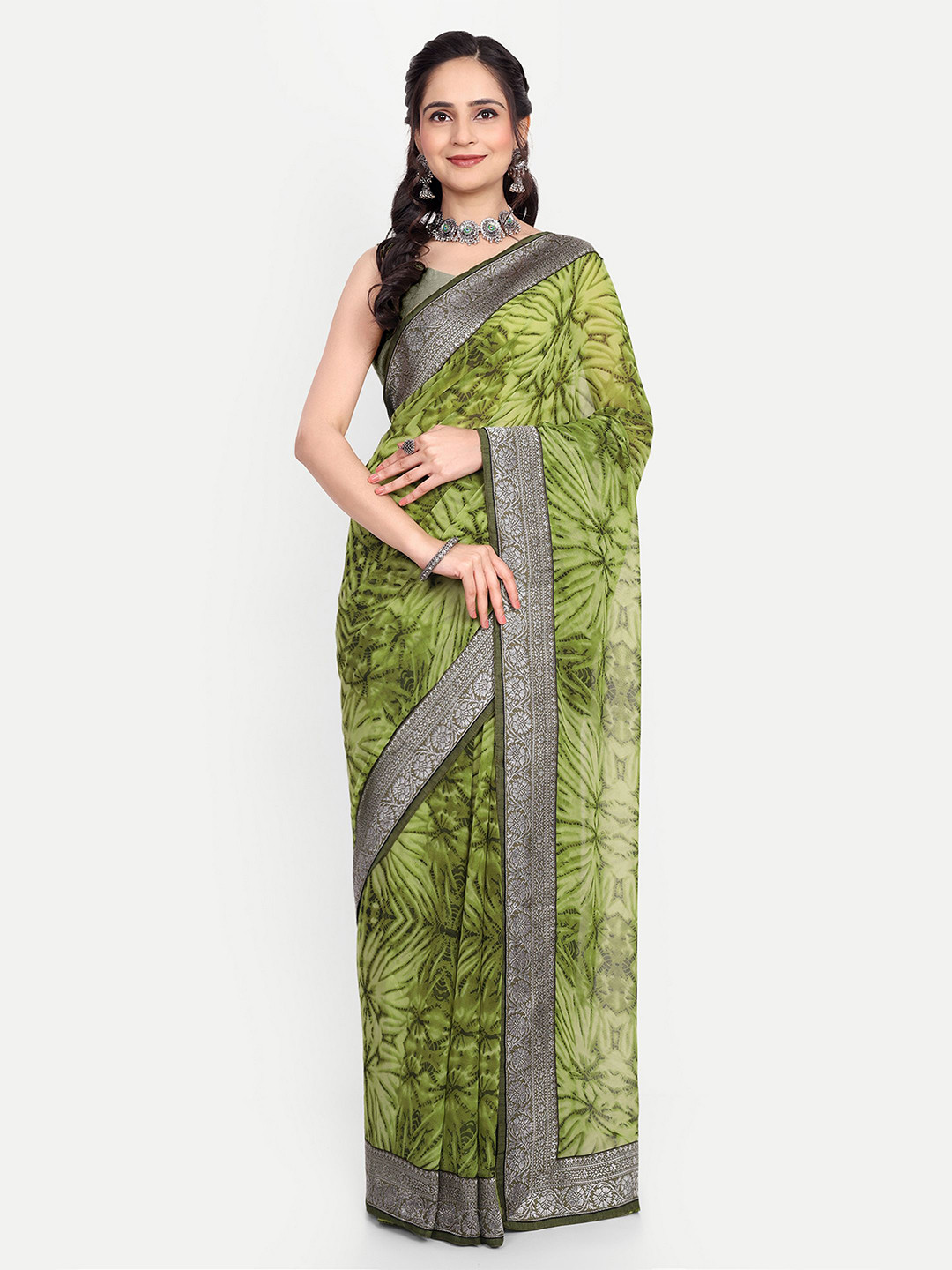 

The Textile Hub Ethnic Motifs Saree, Green