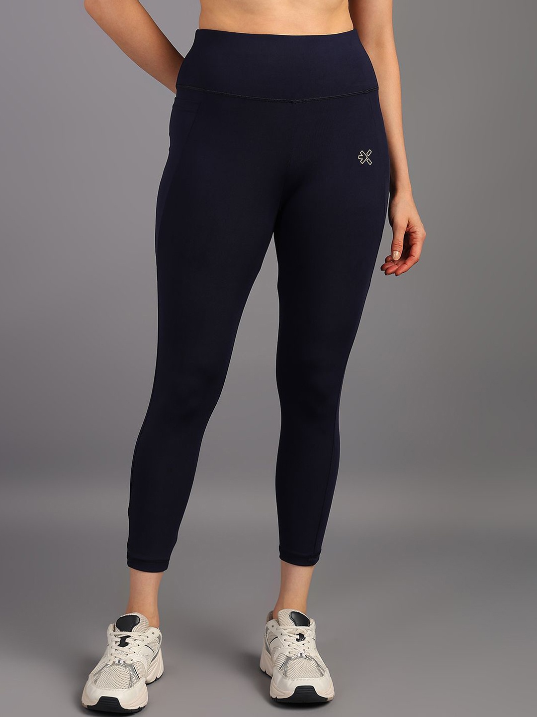 

HRX by Hrithik Roshan Women Navy Blue Slim-Fit Ankle-Length Gym Tights