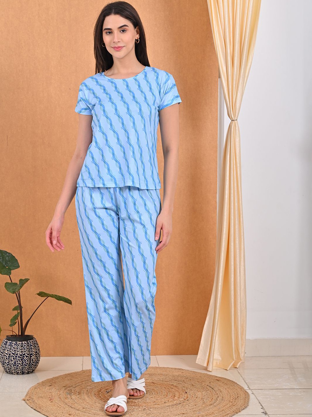 

GOLDSTROMS Geometric Printed Round Neck T-Shirt With Trousers, Blue