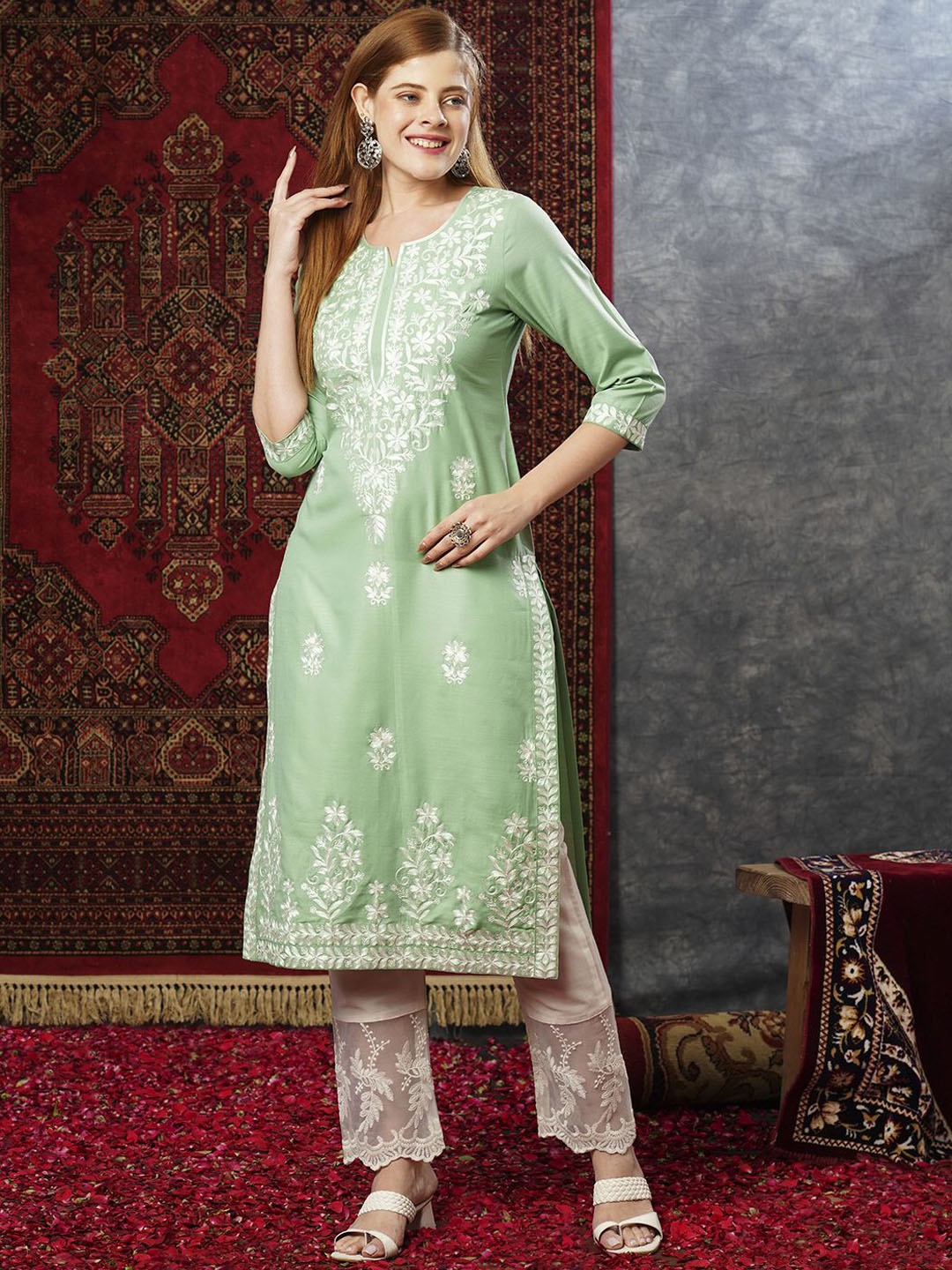 Anni Designer Floral Embroidered Notch Neck Thread Work Chikankari Kurta, Green