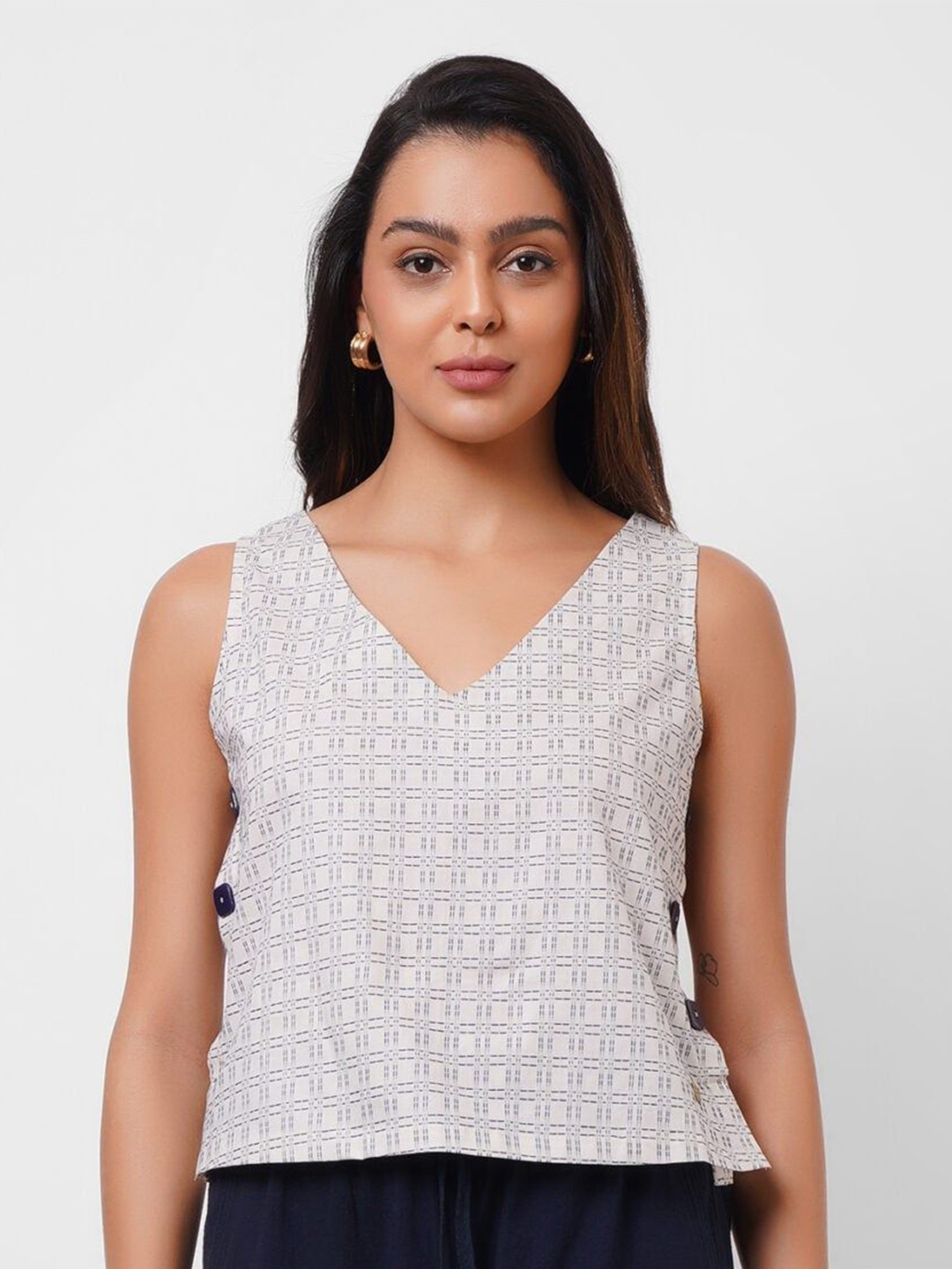

Western Era Checked V-Neck Crop Top, Silver