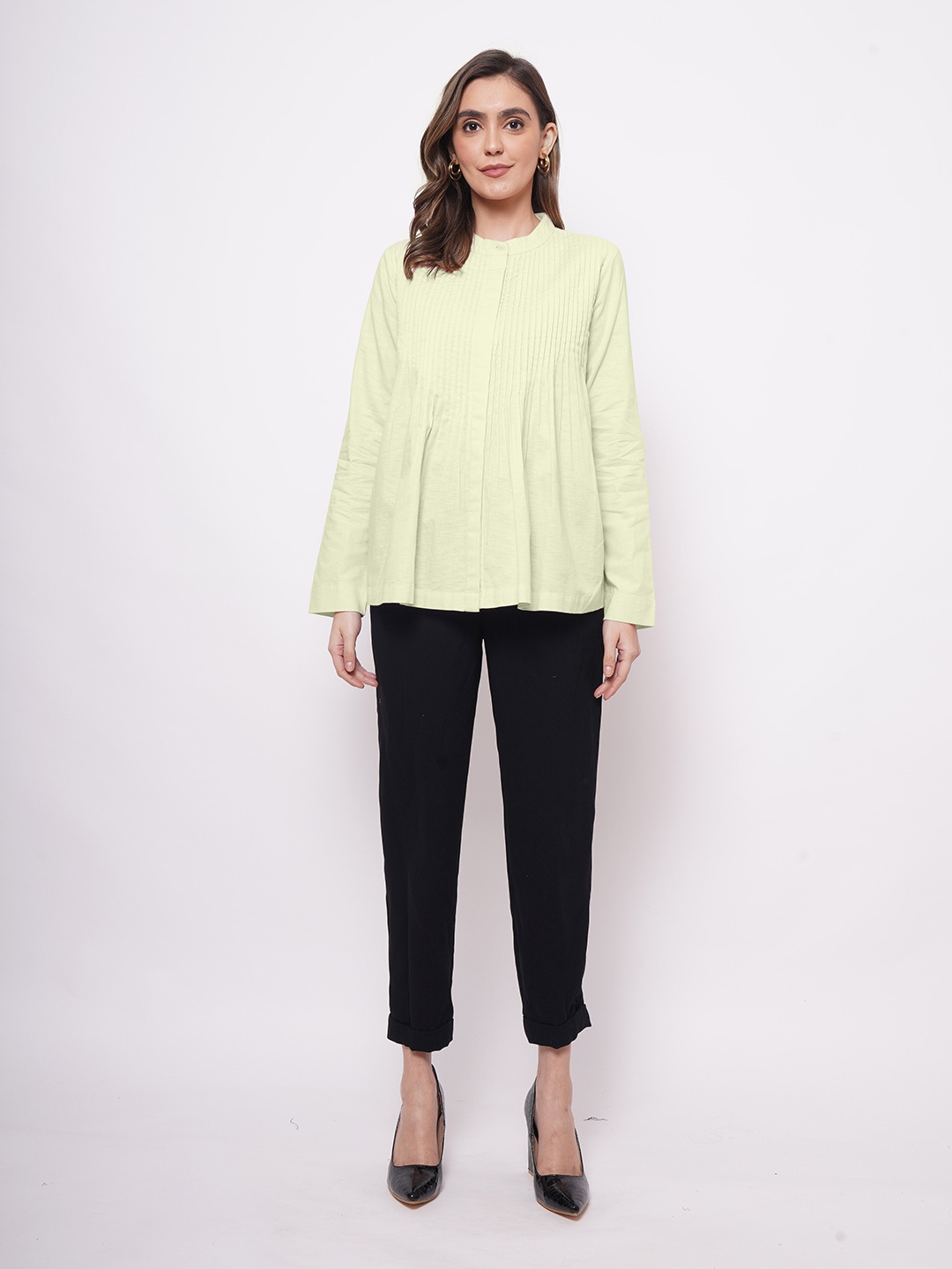 

Western Era Mandarin Collar Linen Shirt Style Top, Green