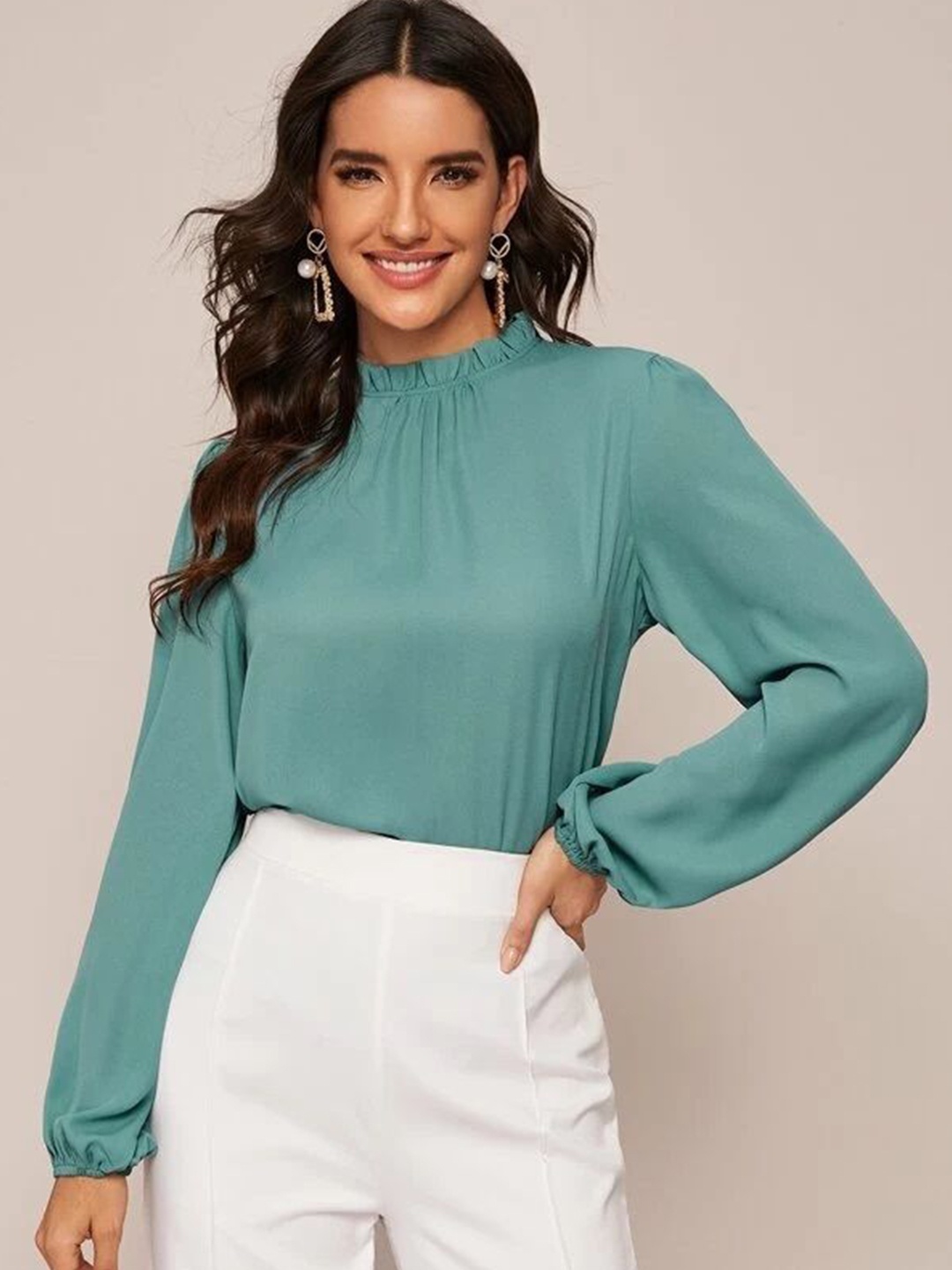 

FNOCKS Puff Sleeve Applique Cotton Top, Blue