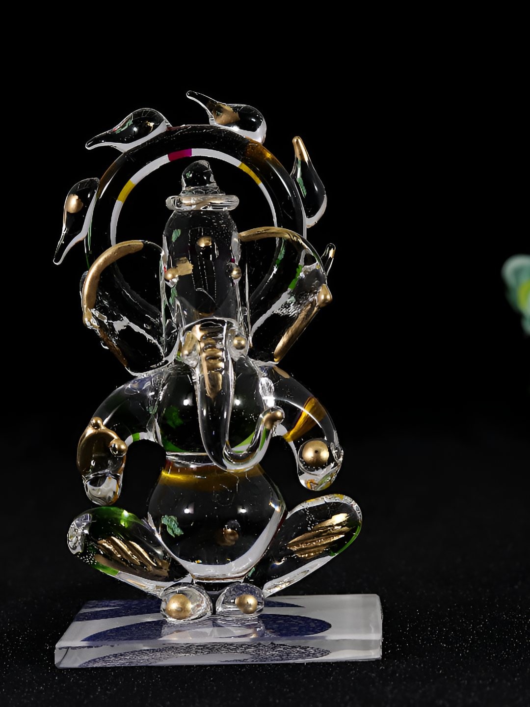 

NMII Transparent & Green Religious Idol Showpiece